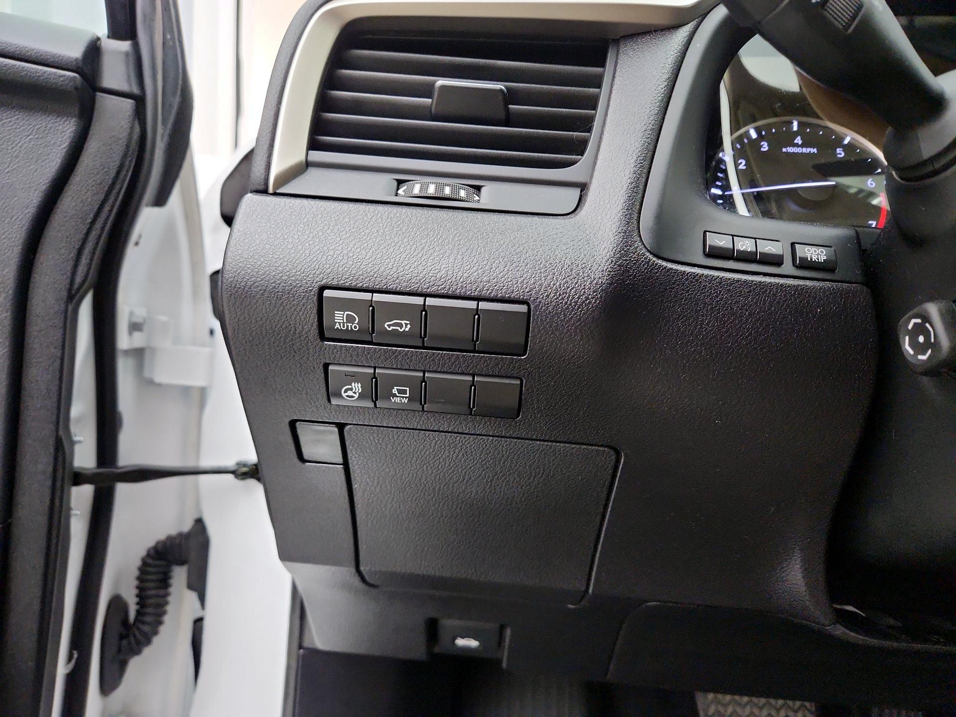 Thumbnail: 2022 Lexus RX - 13