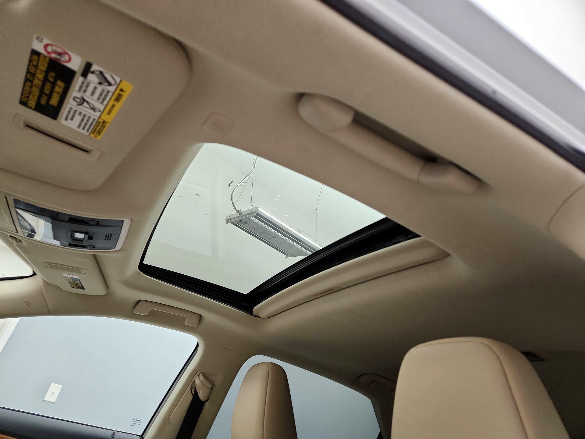 Thumbnail: 2022 Lexus RX - 20