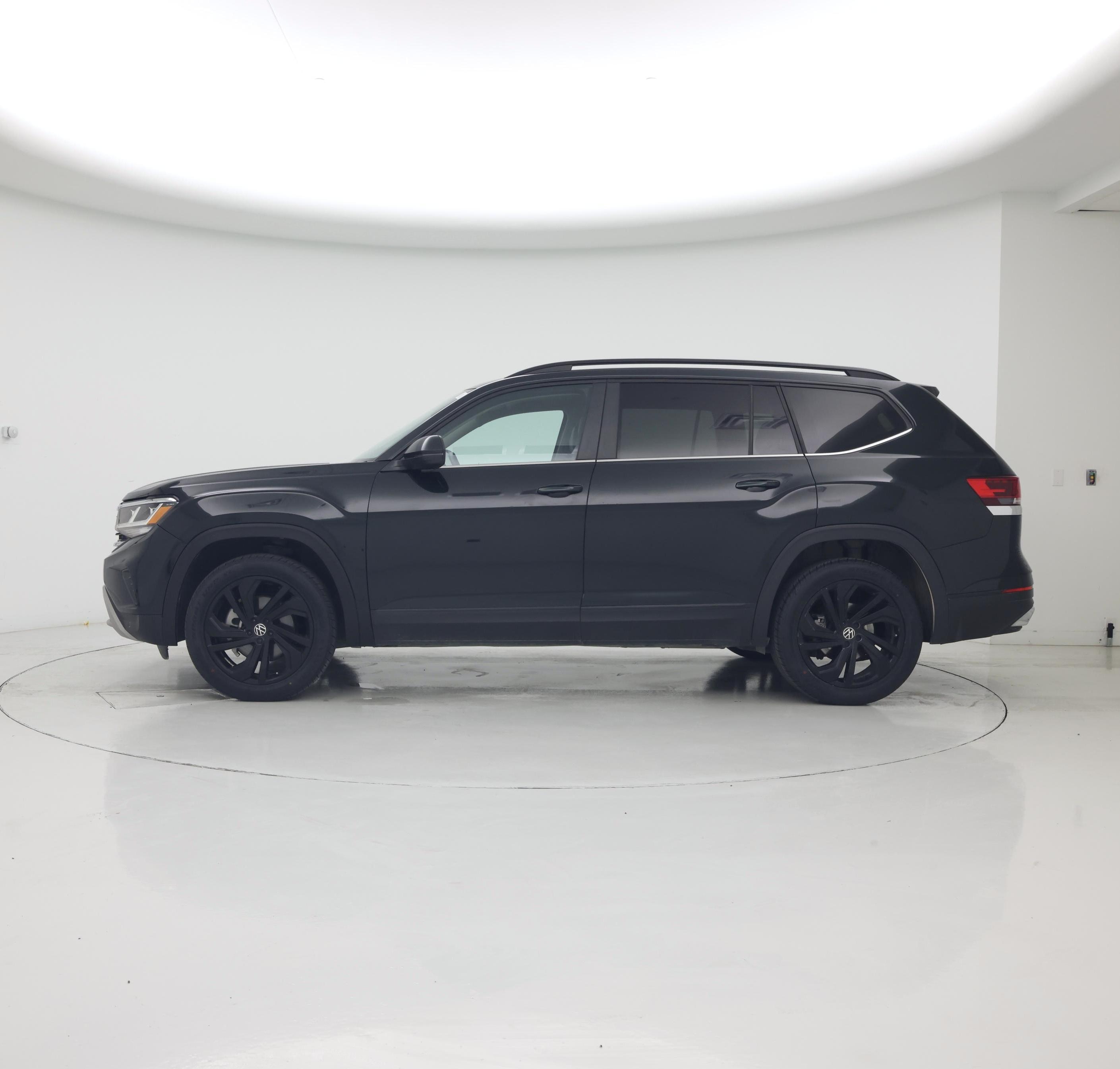 Thumbnail: 2022 Volkswagen Atlas - 3