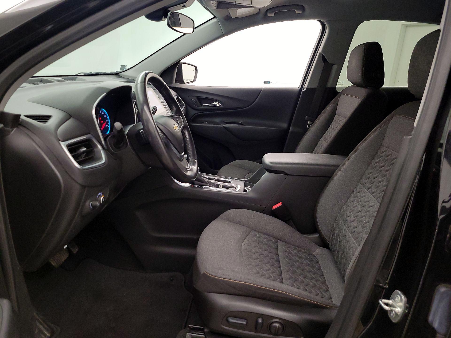 Thumbnail: 2022 Chevrolet Equinox - 11