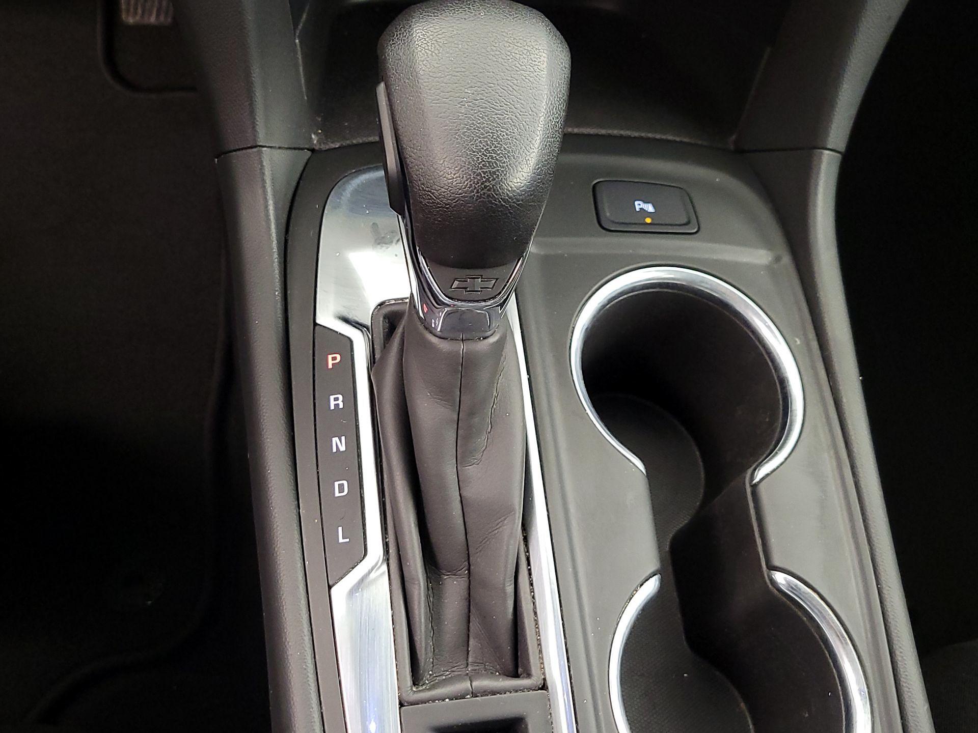 Thumbnail: 2022 Chevrolet Equinox - 18