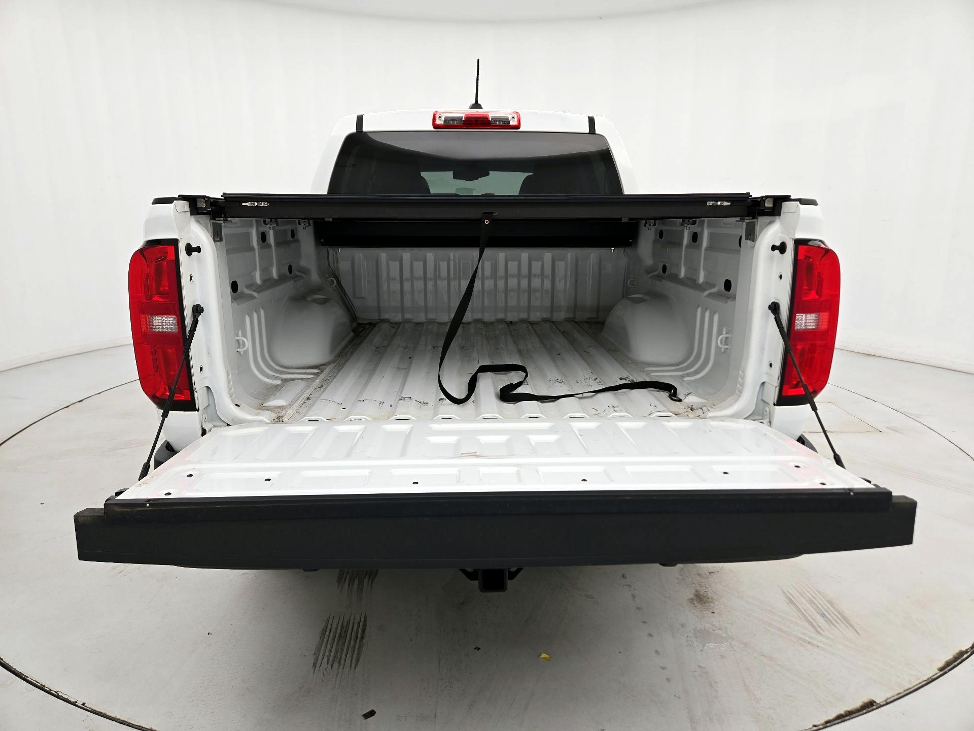 Thumbnail: 2022 Chevrolet Colorado - 20