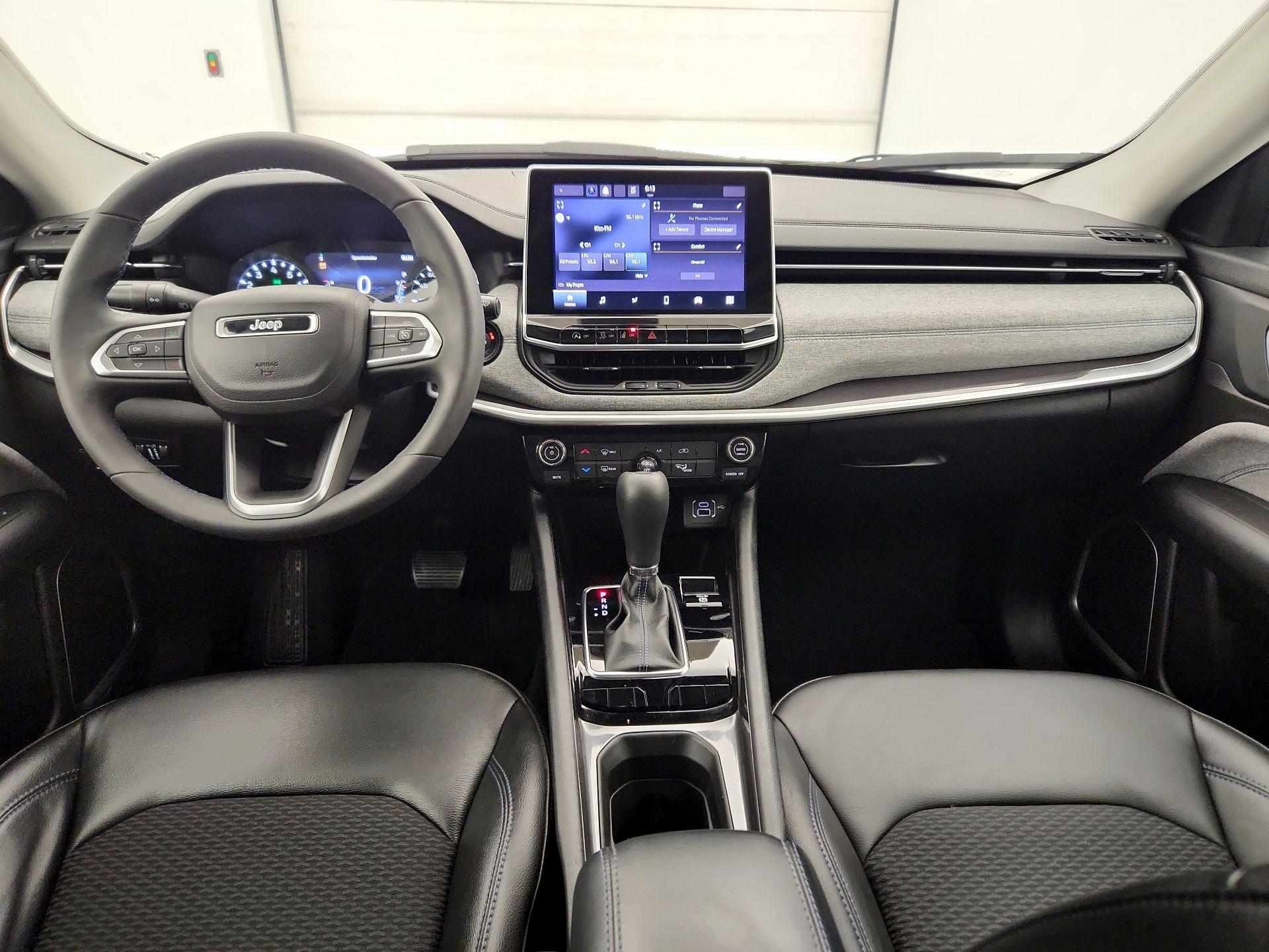 Thumbnail: 2022 Jeep Compass - 9