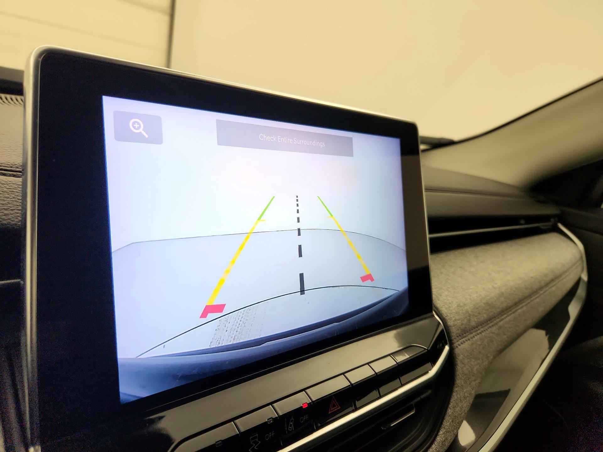 Thumbnail: 2022 Jeep Compass - 14