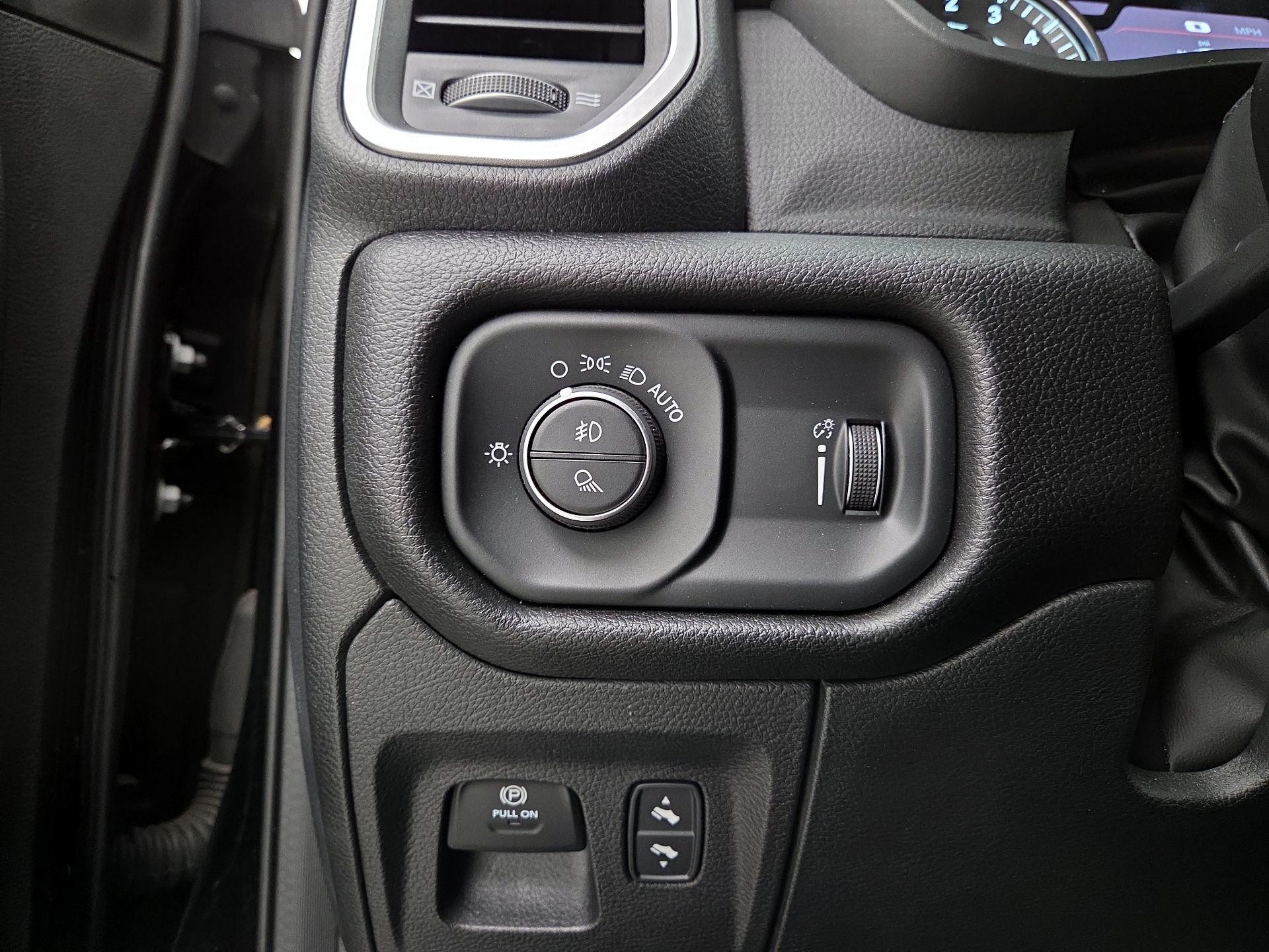 Thumbnail: 2022 RAM 1500 - 13