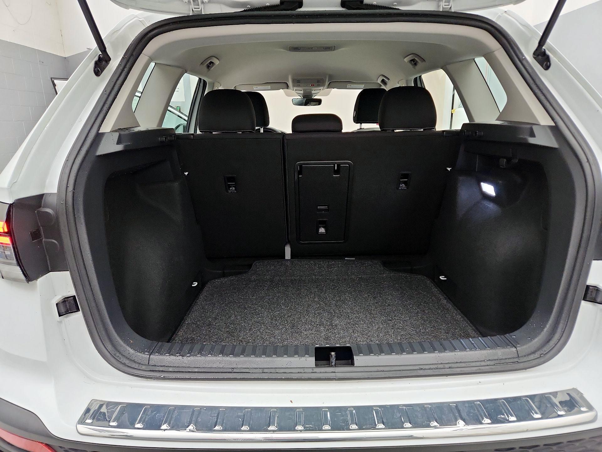 Thumbnail: 2025 Volkswagen Taos - 20