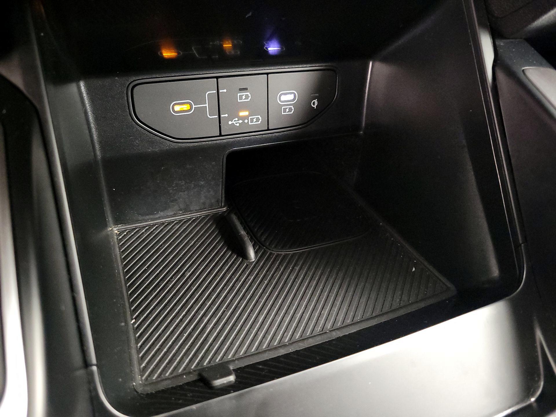 Thumbnail: 2024 Kia Sorento - 19