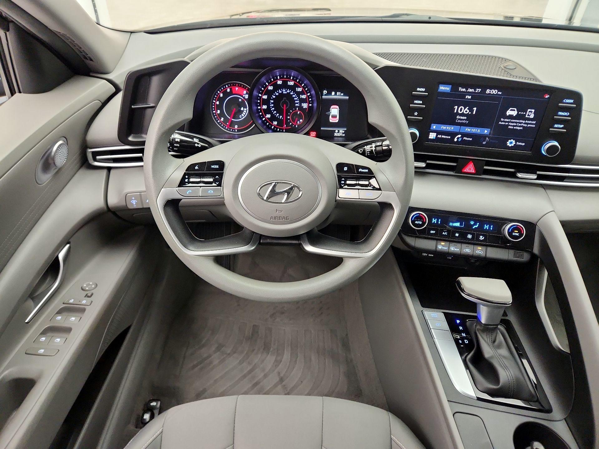 Thumbnail: 2023 Hyundai Elantra - 10