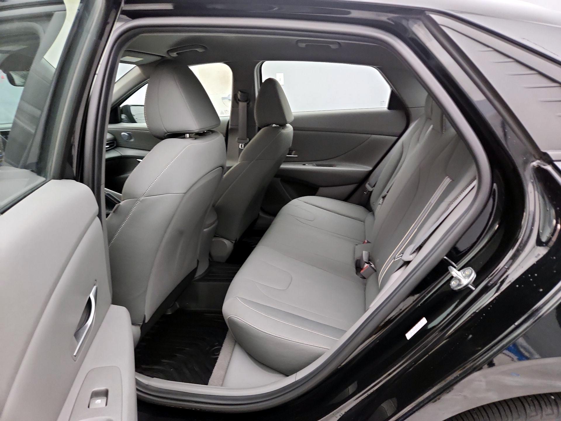 Thumbnail: 2023 Hyundai Elantra - 19