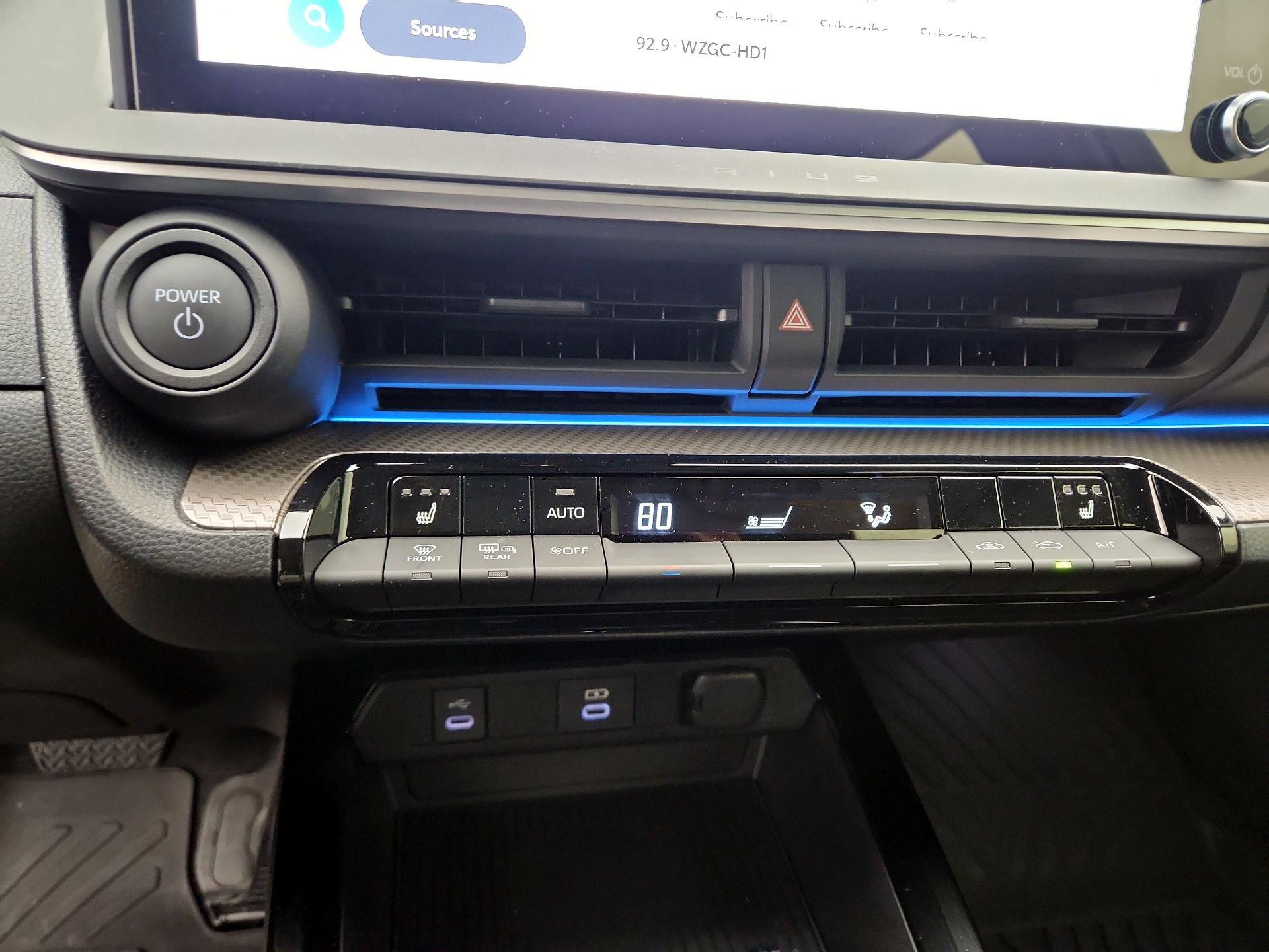 Thumbnail: 2025 Toyota Prius - 17