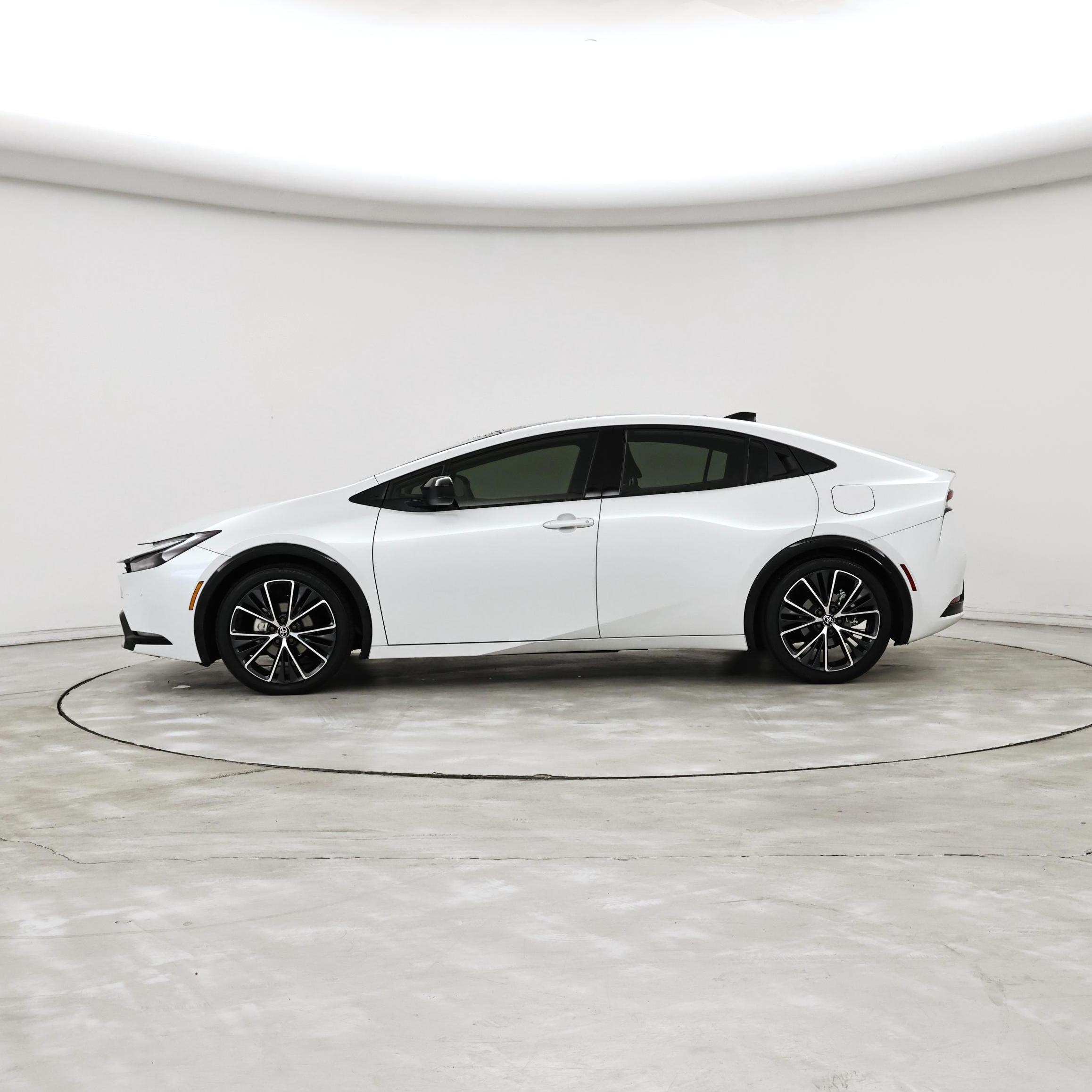 Thumbnail: 2025 Toyota Prius - 3