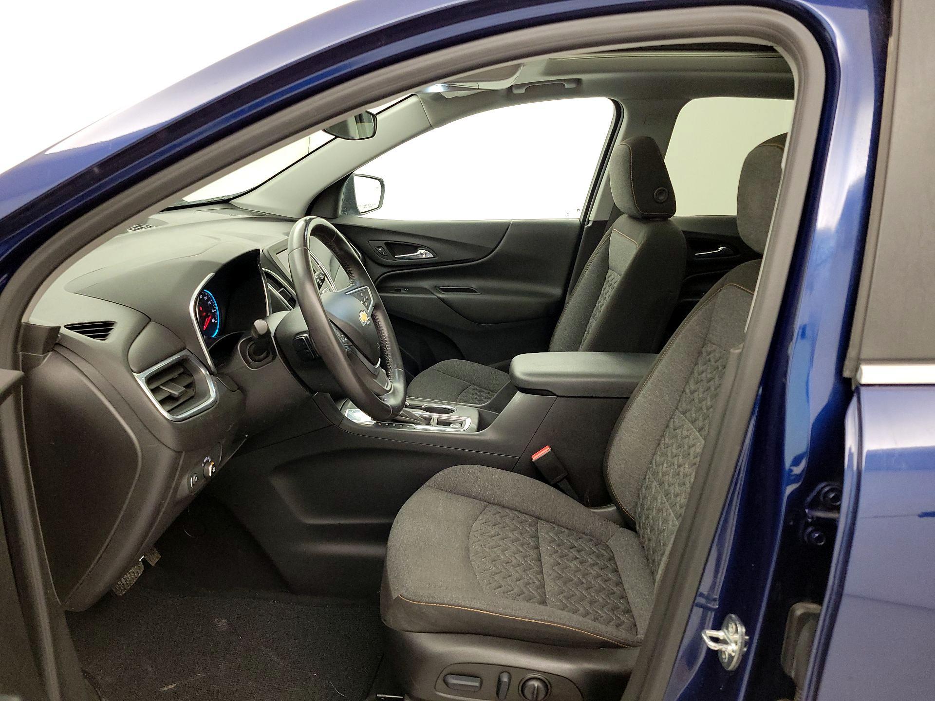 Thumbnail: 2022 Chevrolet Equinox - 11