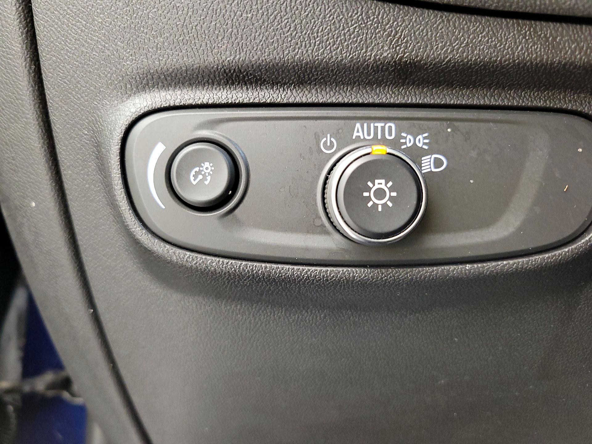 Thumbnail: 2022 Chevrolet Equinox - 13