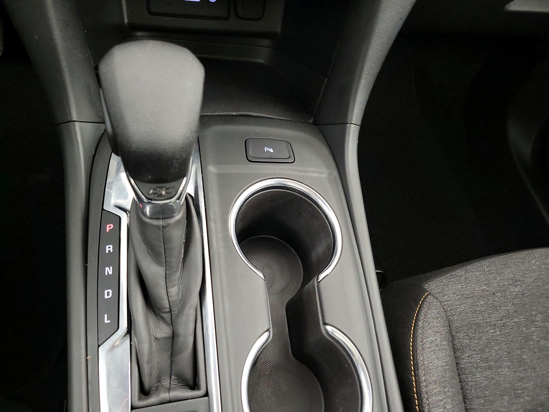 Thumbnail: 2022 Chevrolet Equinox - 17