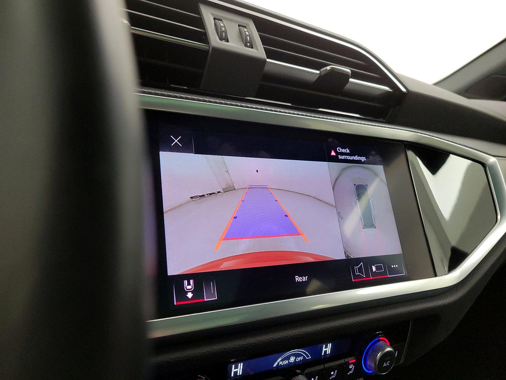 Thumbnail: 2022 Audi Q3 - 14