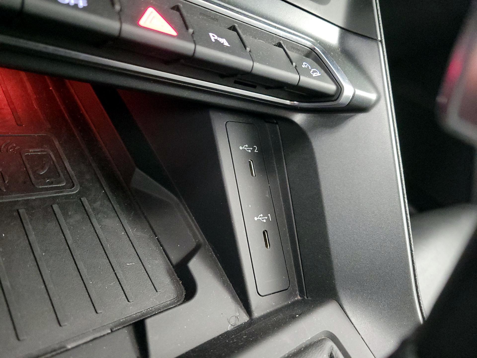 Thumbnail: 2022 Audi Q3 - 18