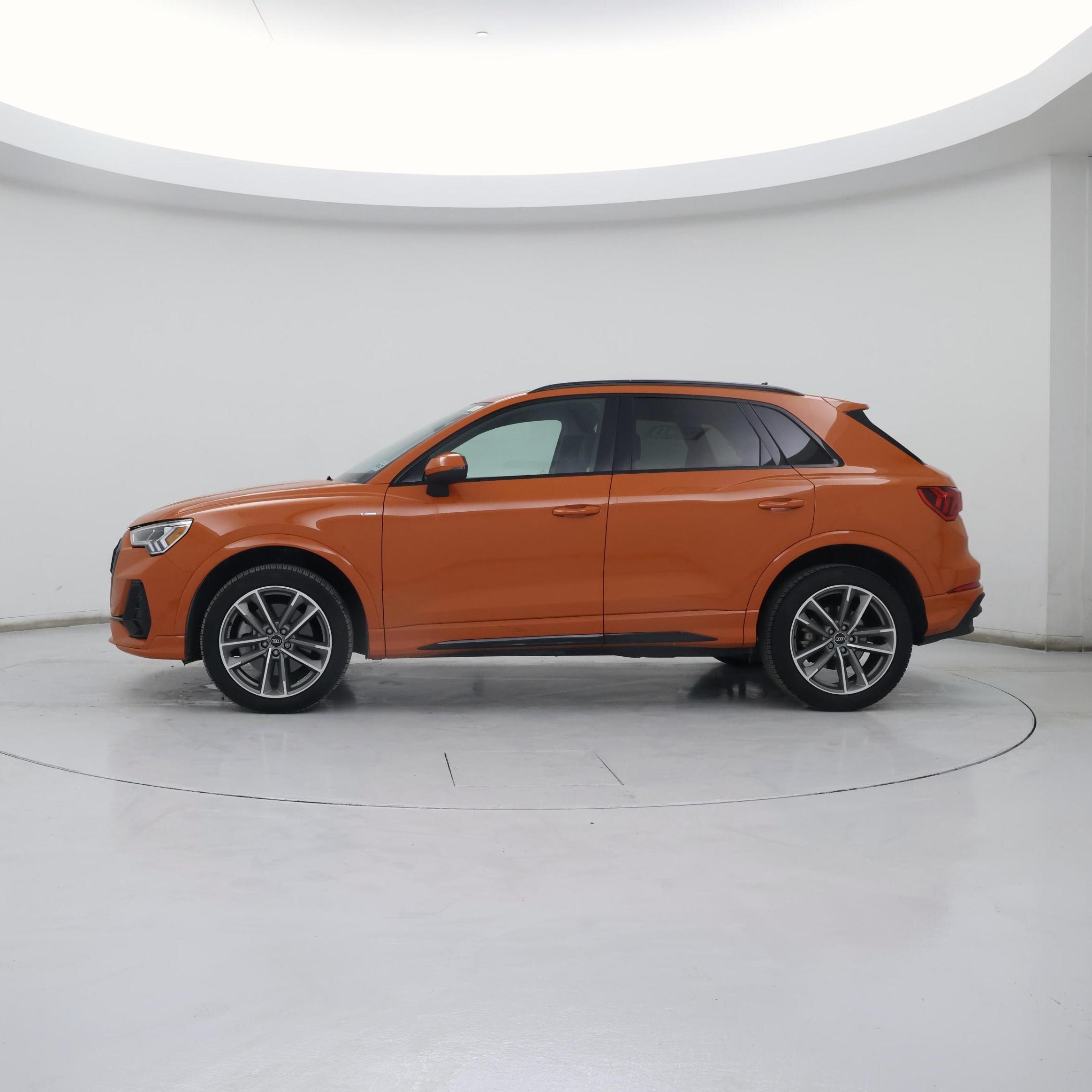 Thumbnail: 2022 Audi Q3 - 3