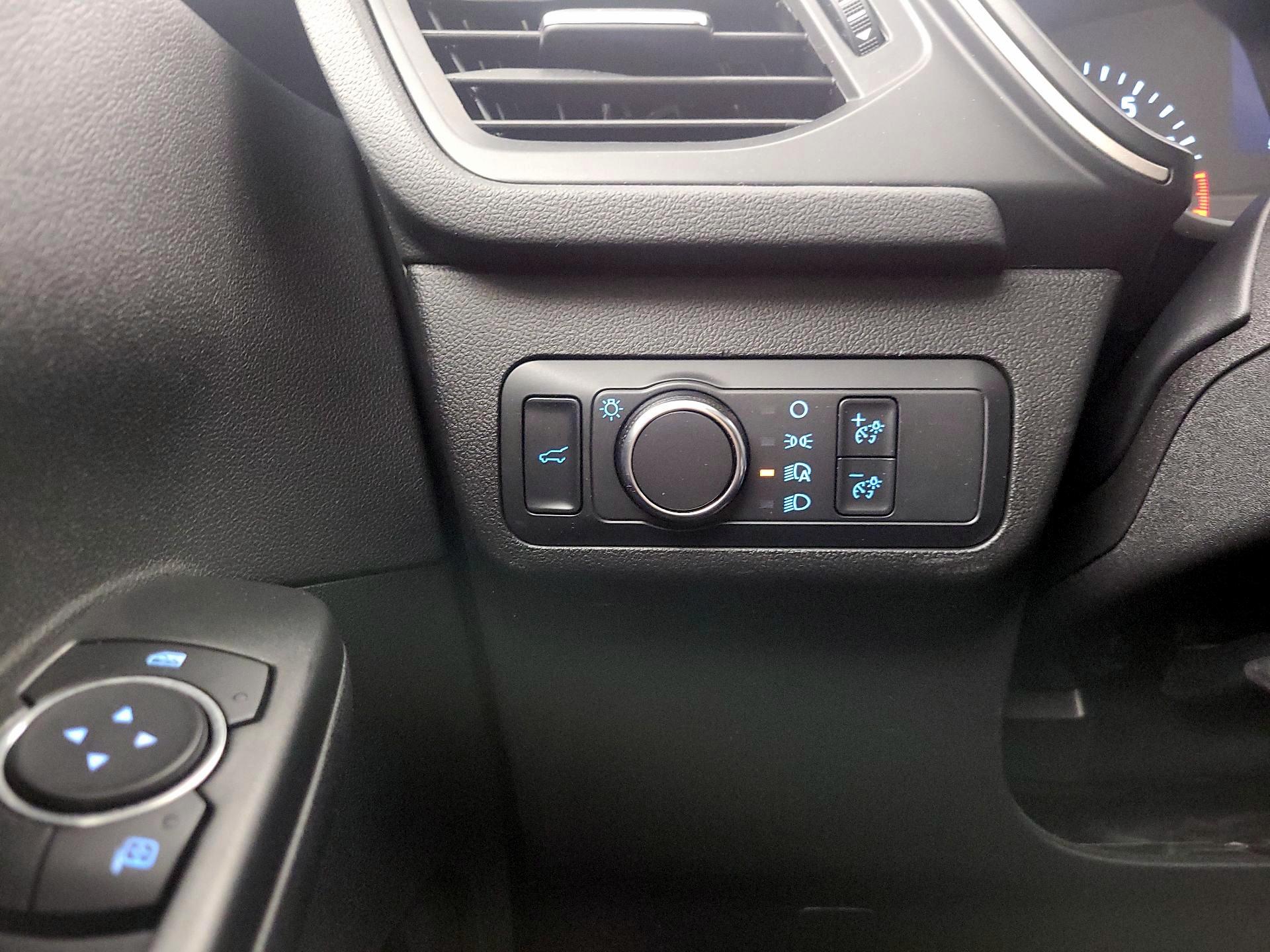 Thumbnail: 2022 Ford Escape - 13