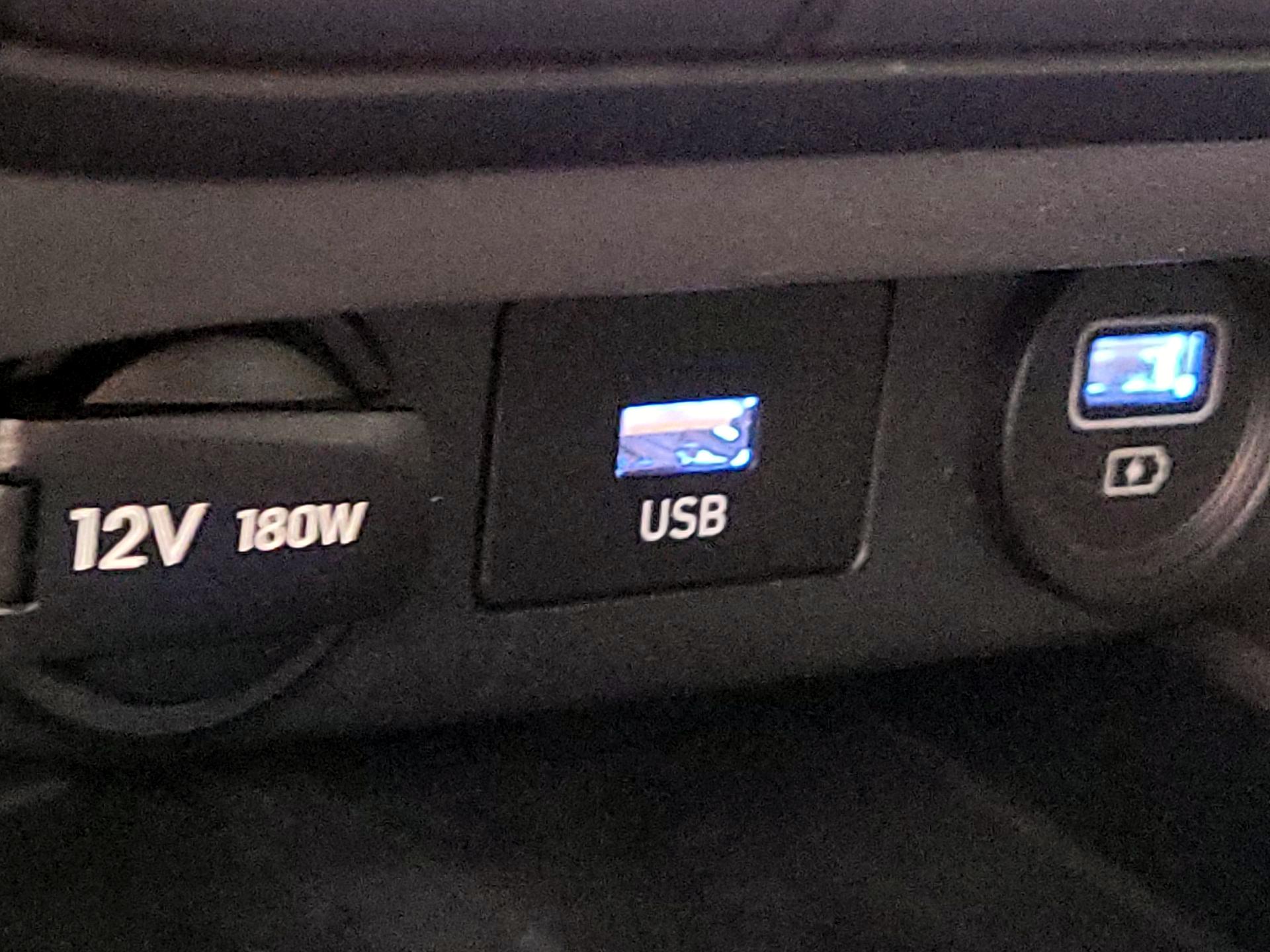 Thumbnail: 2023 Hyundai Elantra - 18