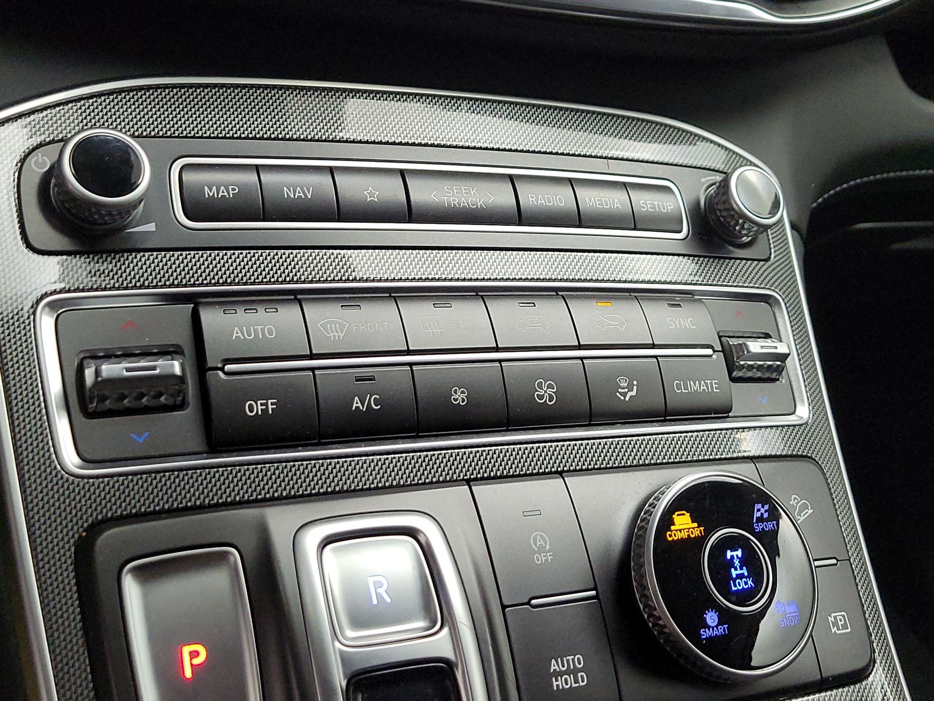 Thumbnail: 2023 Hyundai Santa Fe - 16