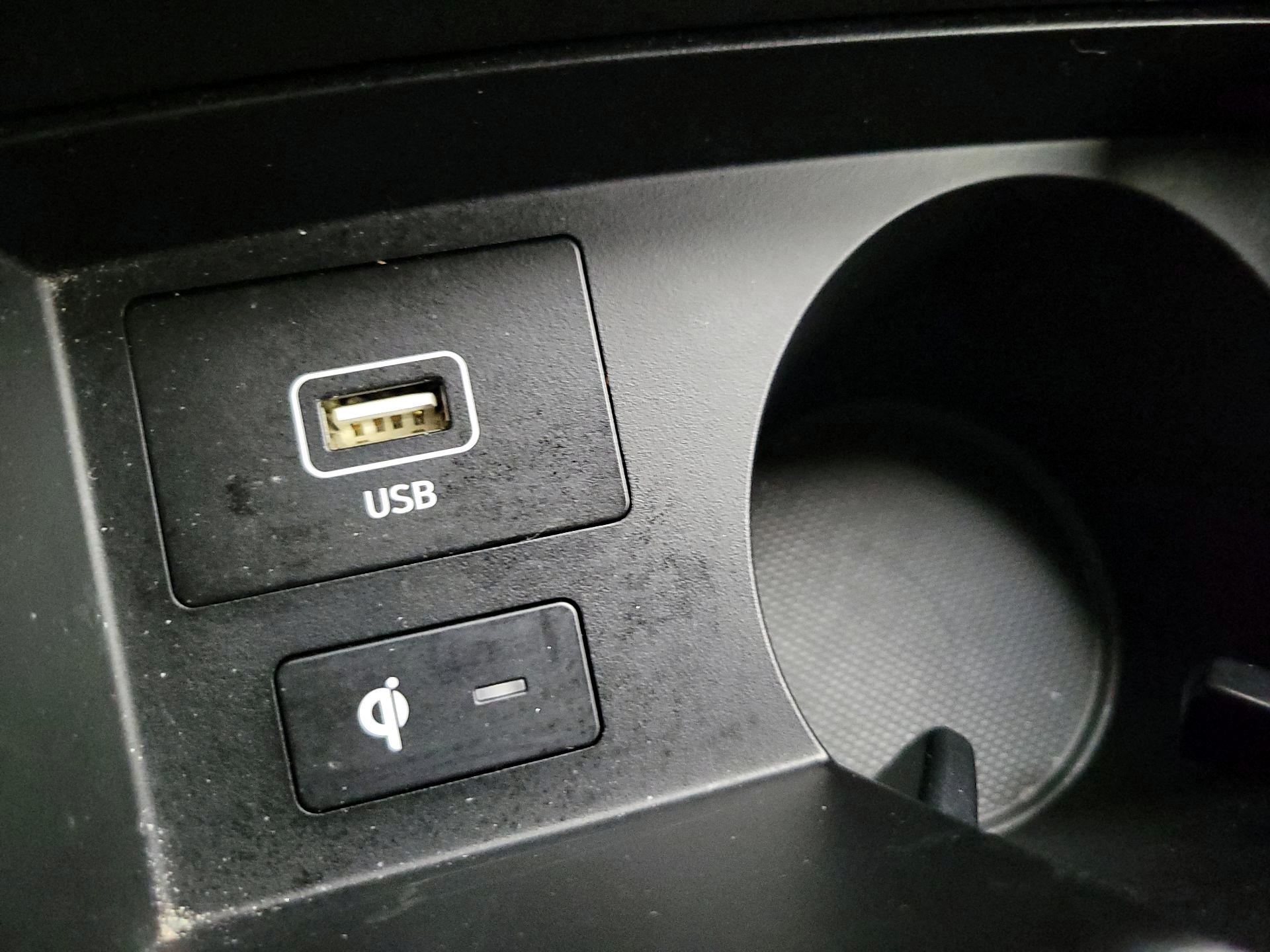 Thumbnail: 2023 Hyundai Santa Fe - 18