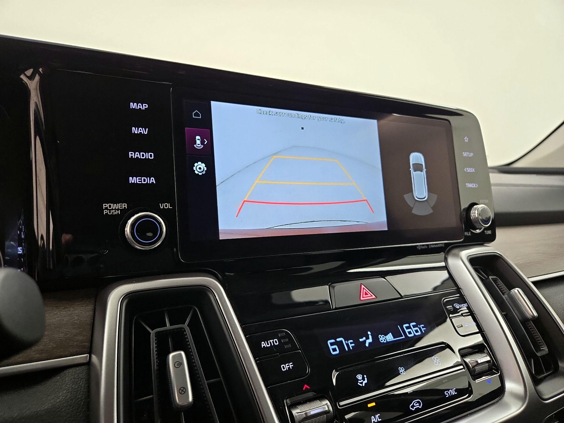 Thumbnail: 2022 Kia Sorento - 15