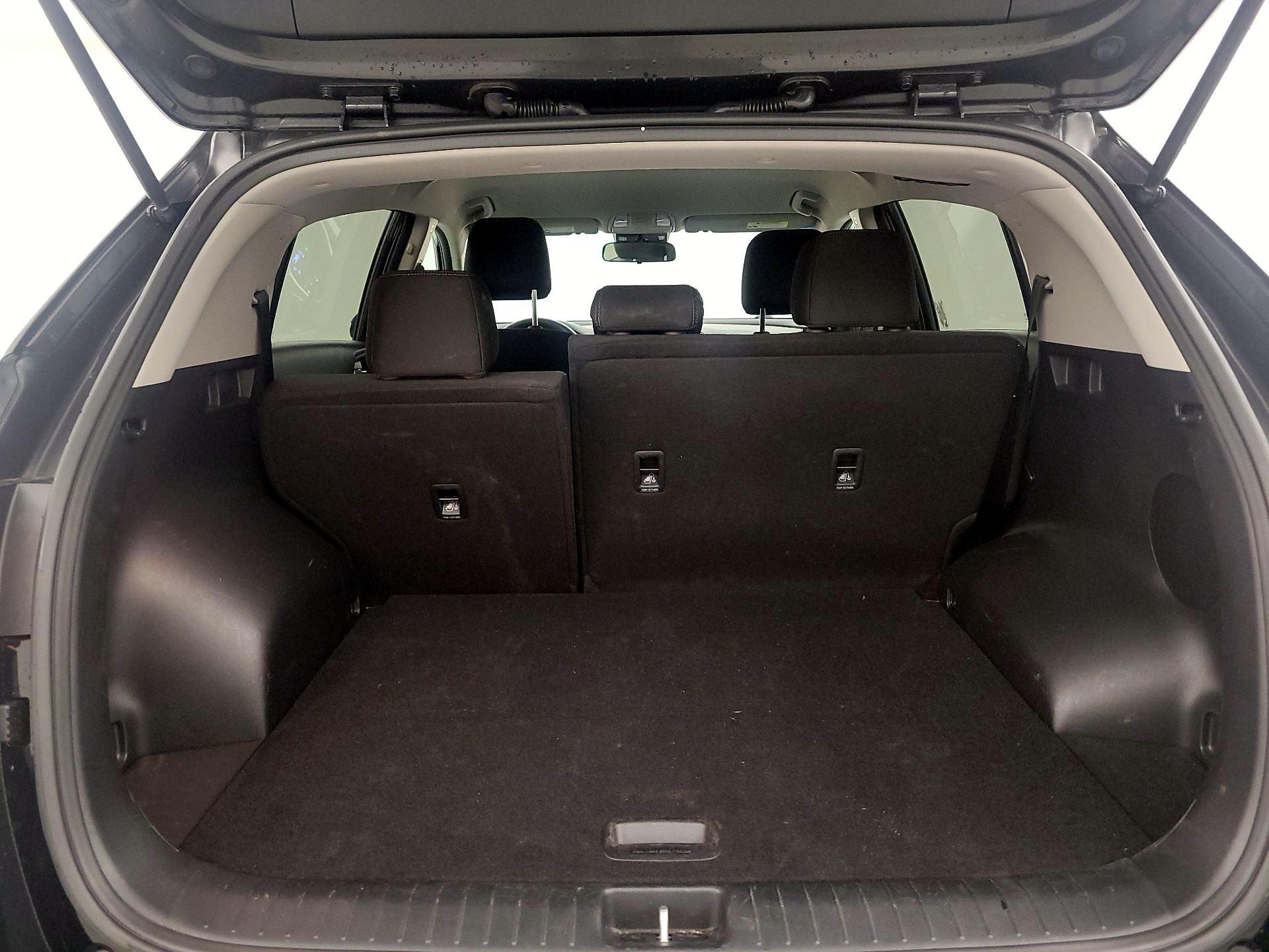 Thumbnail: 2020 Kia Sportage - 20