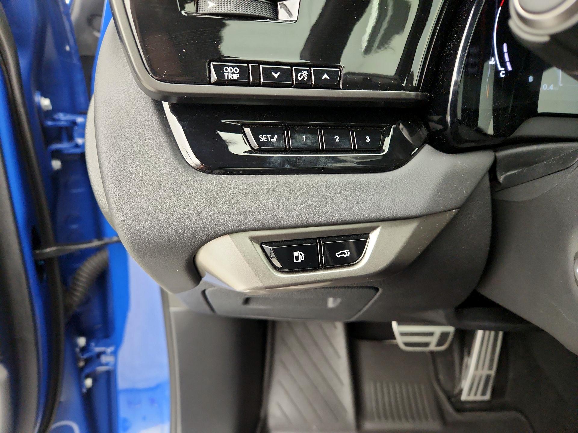 Thumbnail: 2023 Lexus RX - 13