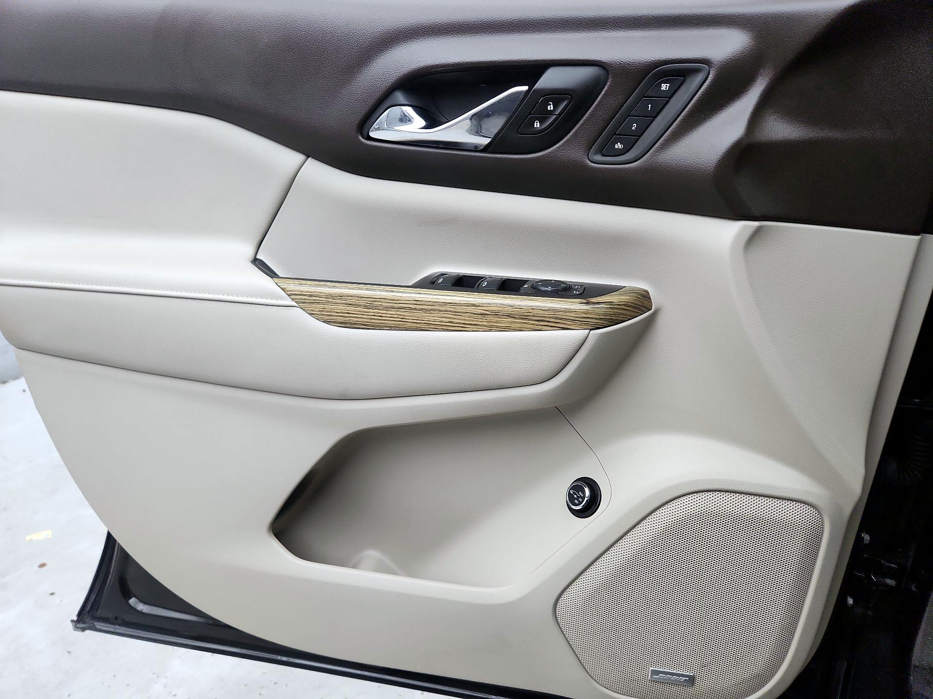 Thumbnail: 2017 GMC Acadia - 12