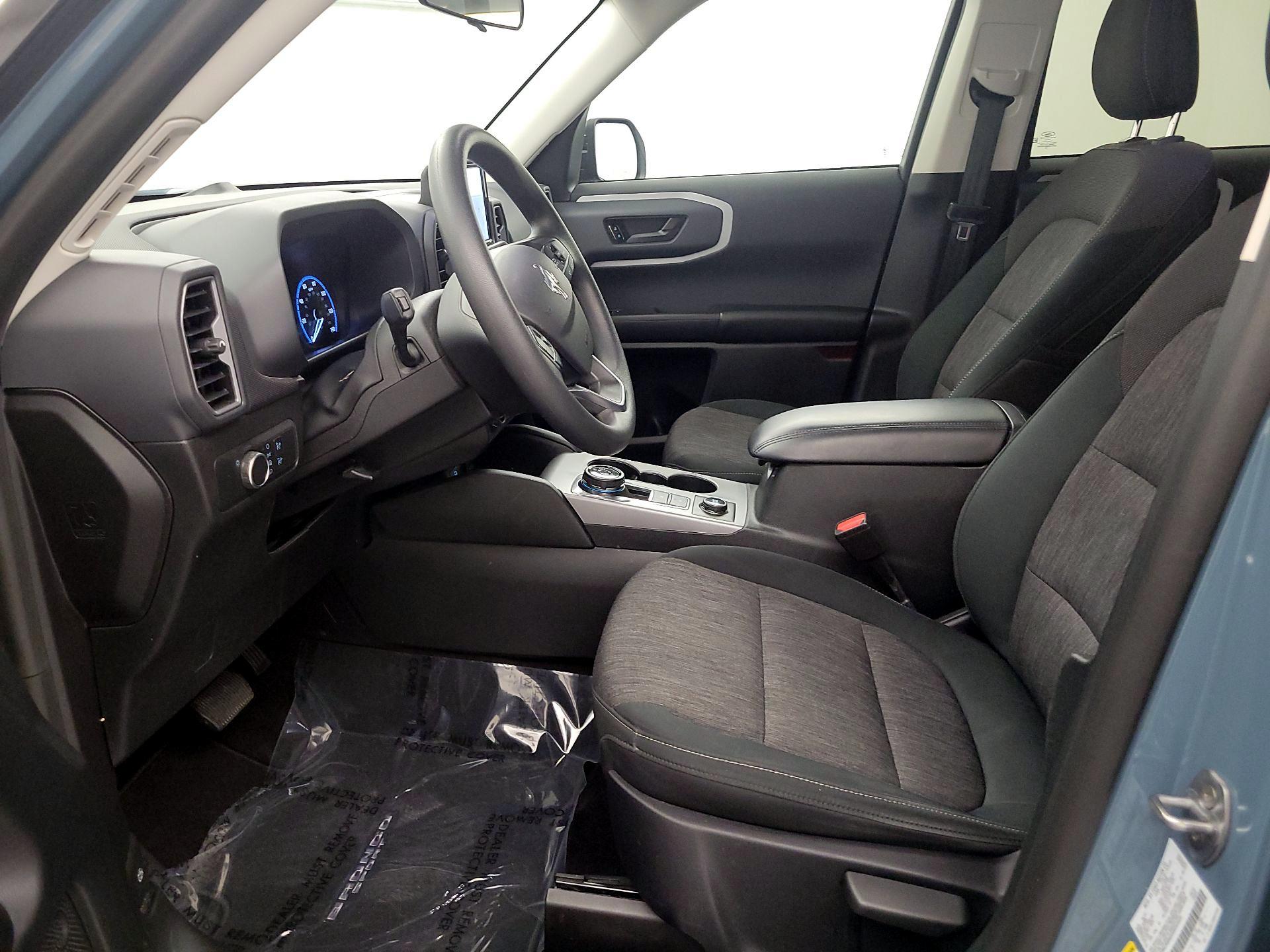 Thumbnail: 2022 Ford Bronco Sport - 11