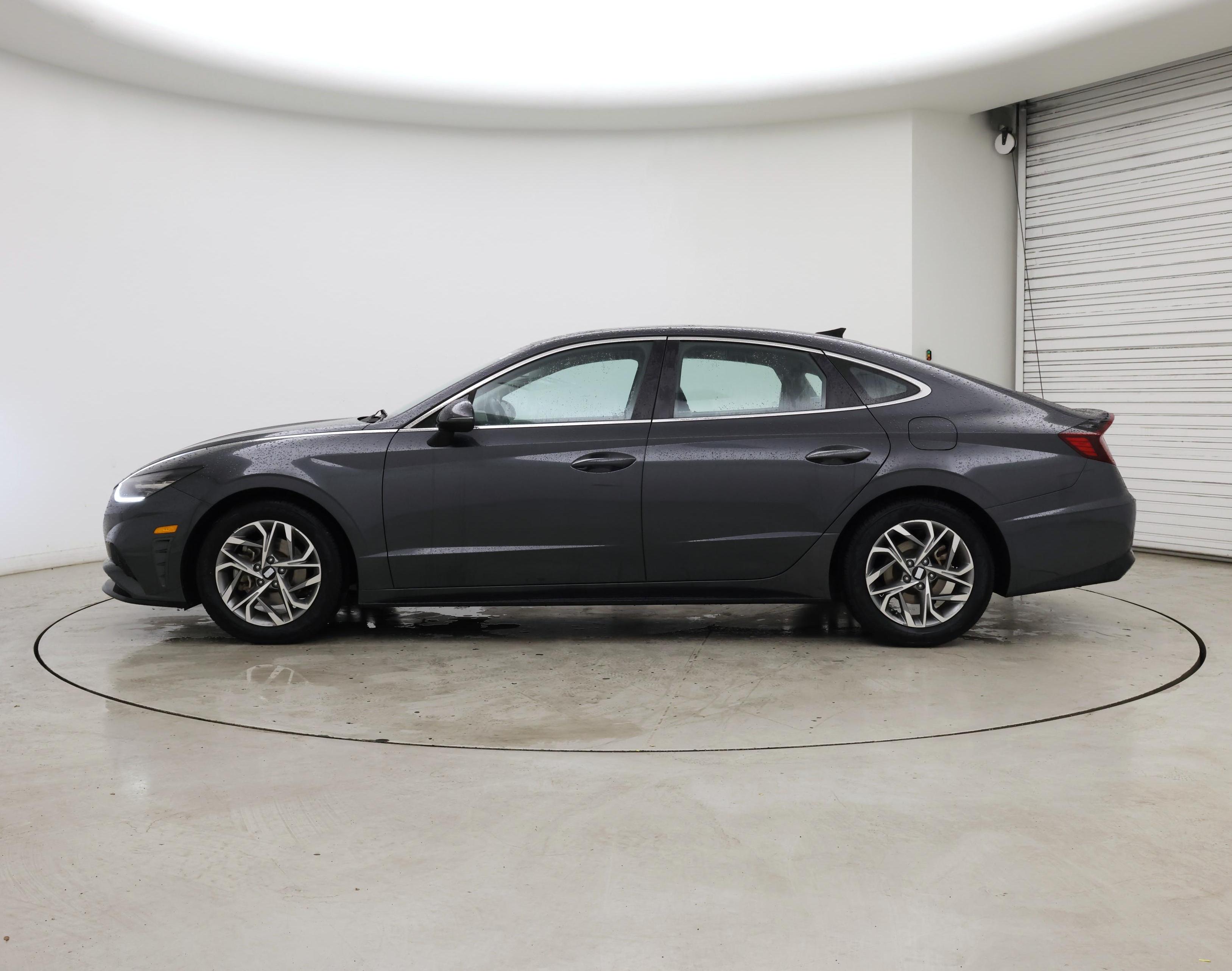 Thumbnail: 2023 Hyundai Sonata - 3