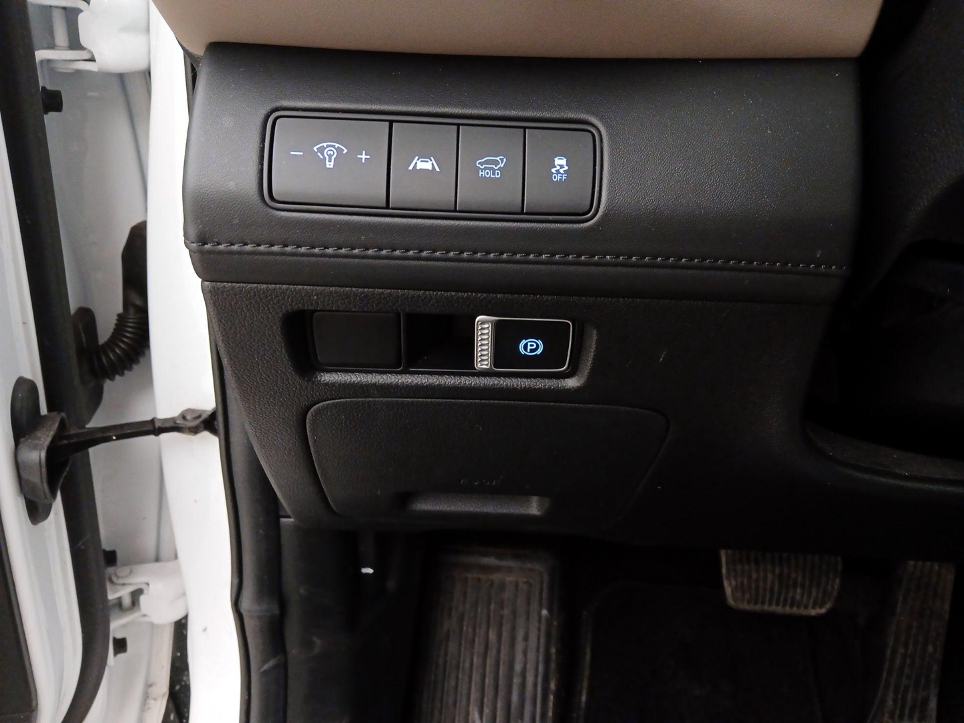 Thumbnail: 2023 Hyundai Santa Fe - 13