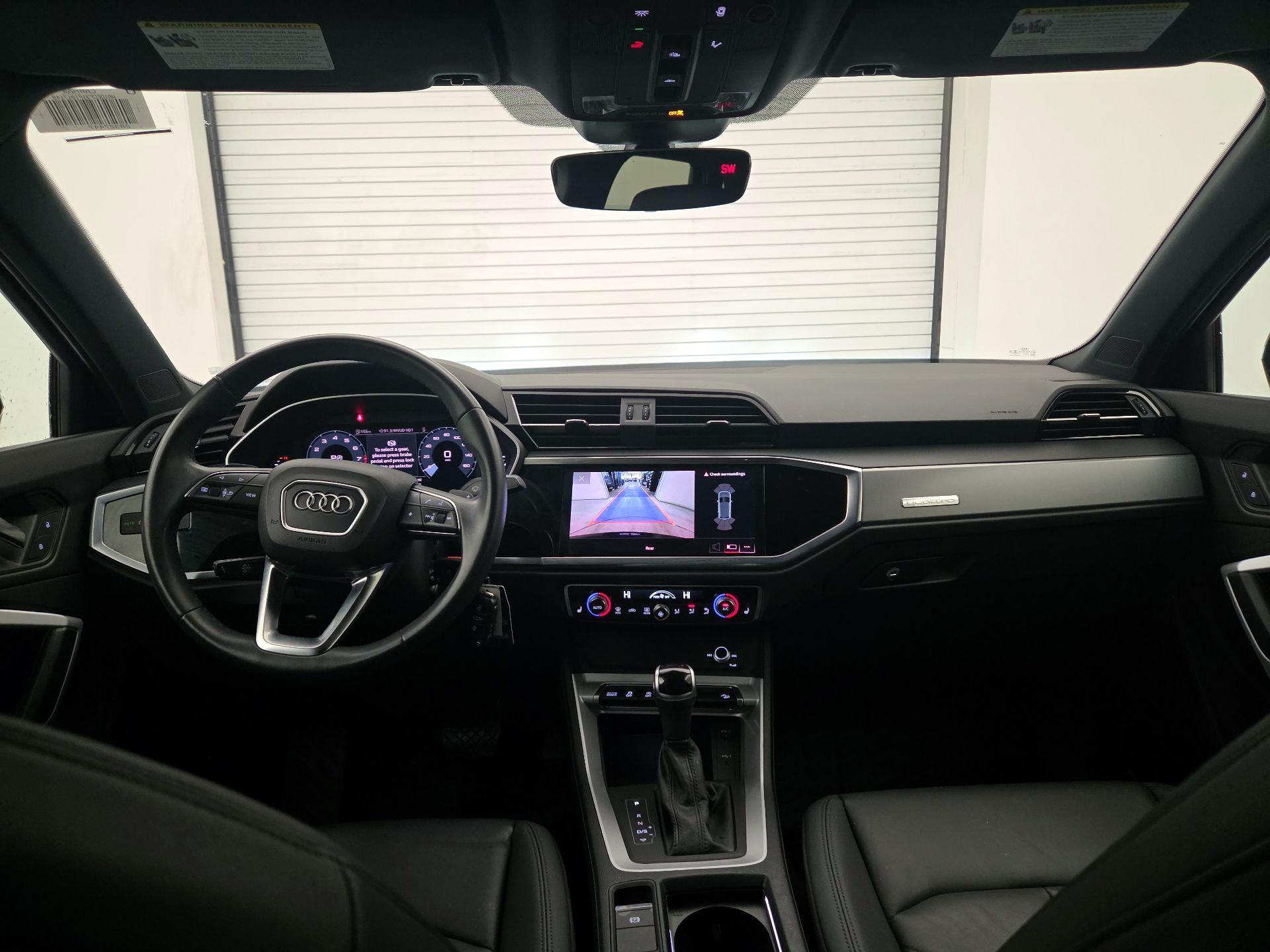 Thumbnail: 2023 Audi Q3 - 9