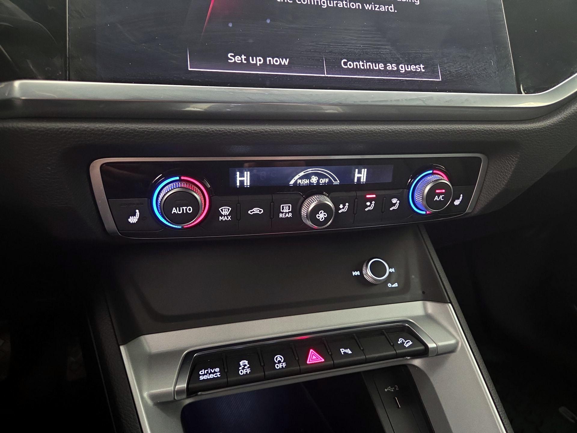 Thumbnail: 2023 Audi Q3 - 15