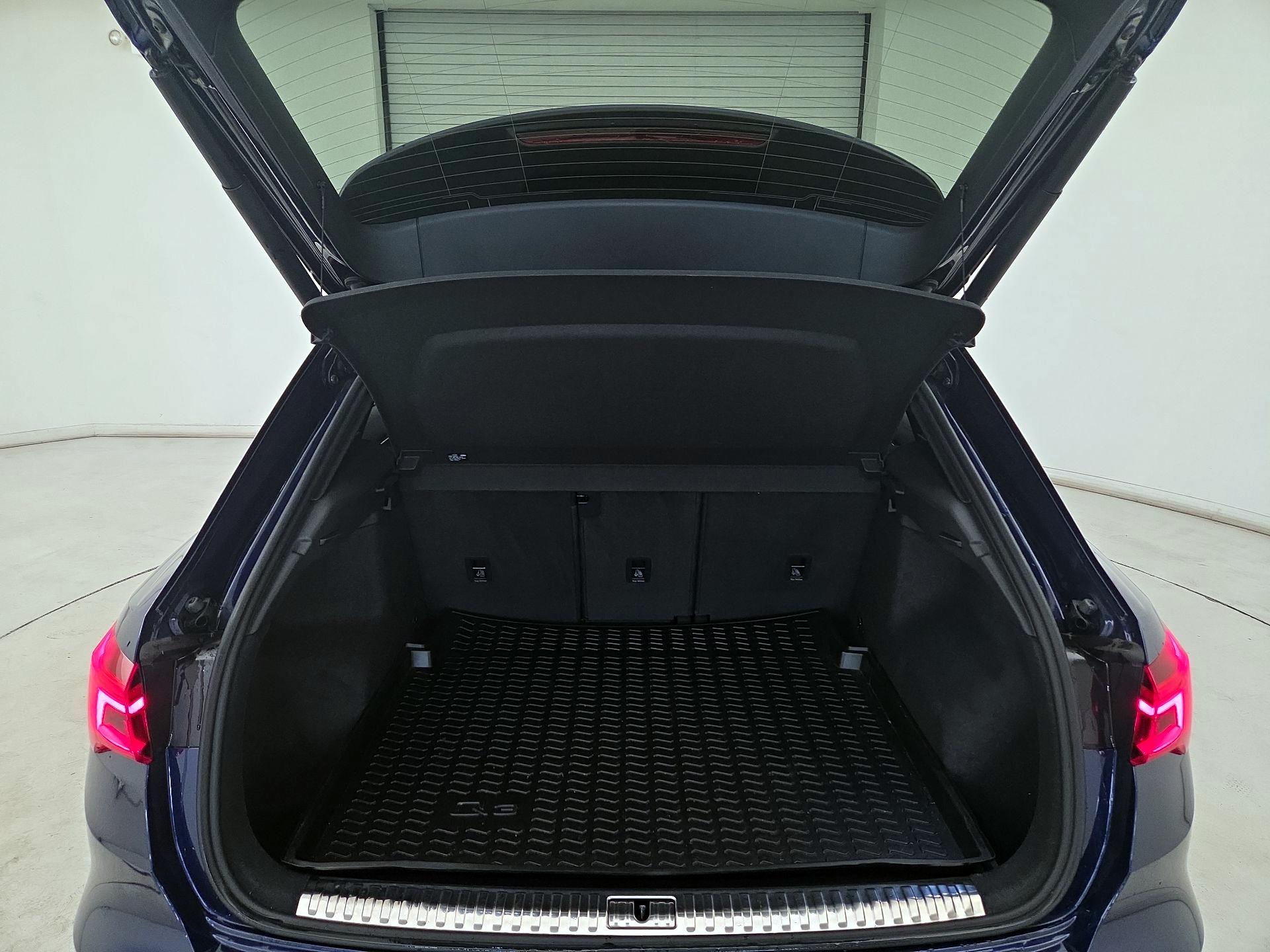 Thumbnail: 2023 Audi Q3 - 18