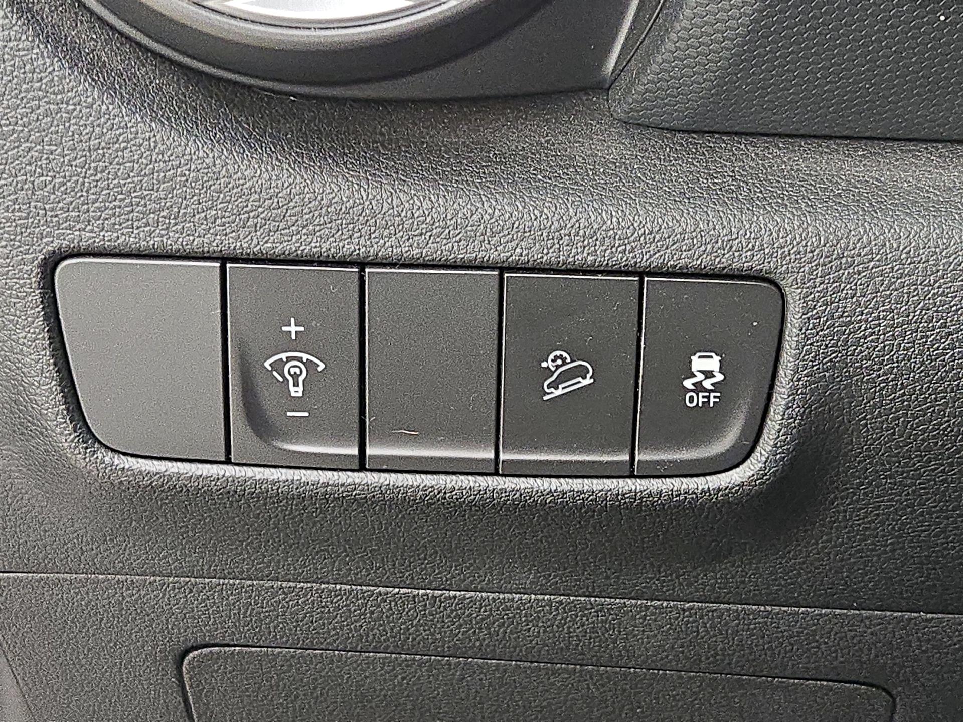 Thumbnail: 2023 Hyundai Kona - 13