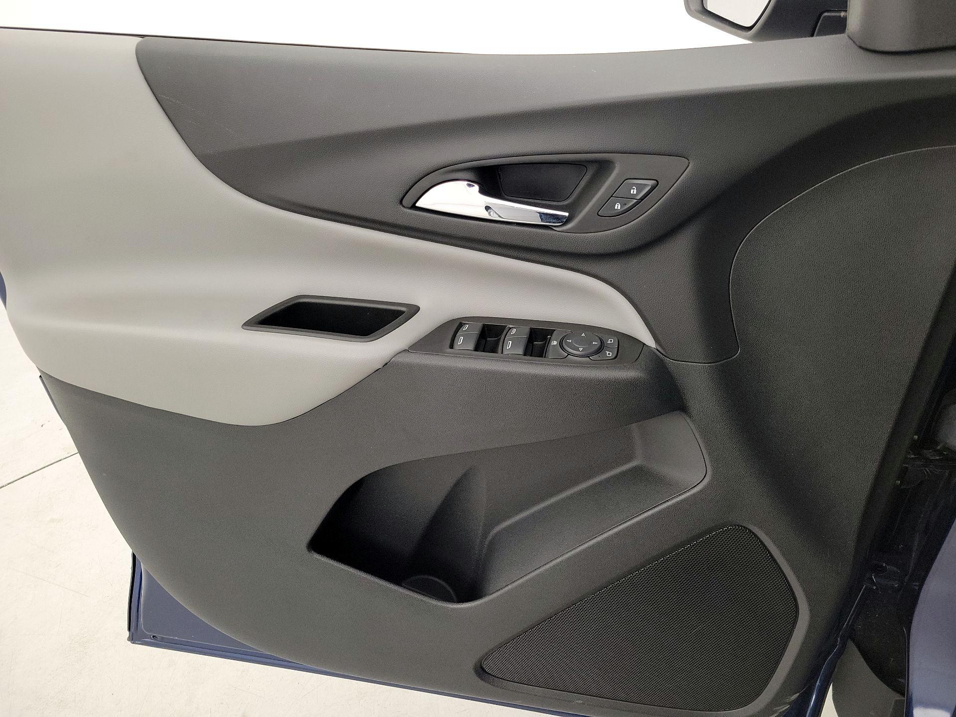 Thumbnail: 2023 Chevrolet Equinox - 12