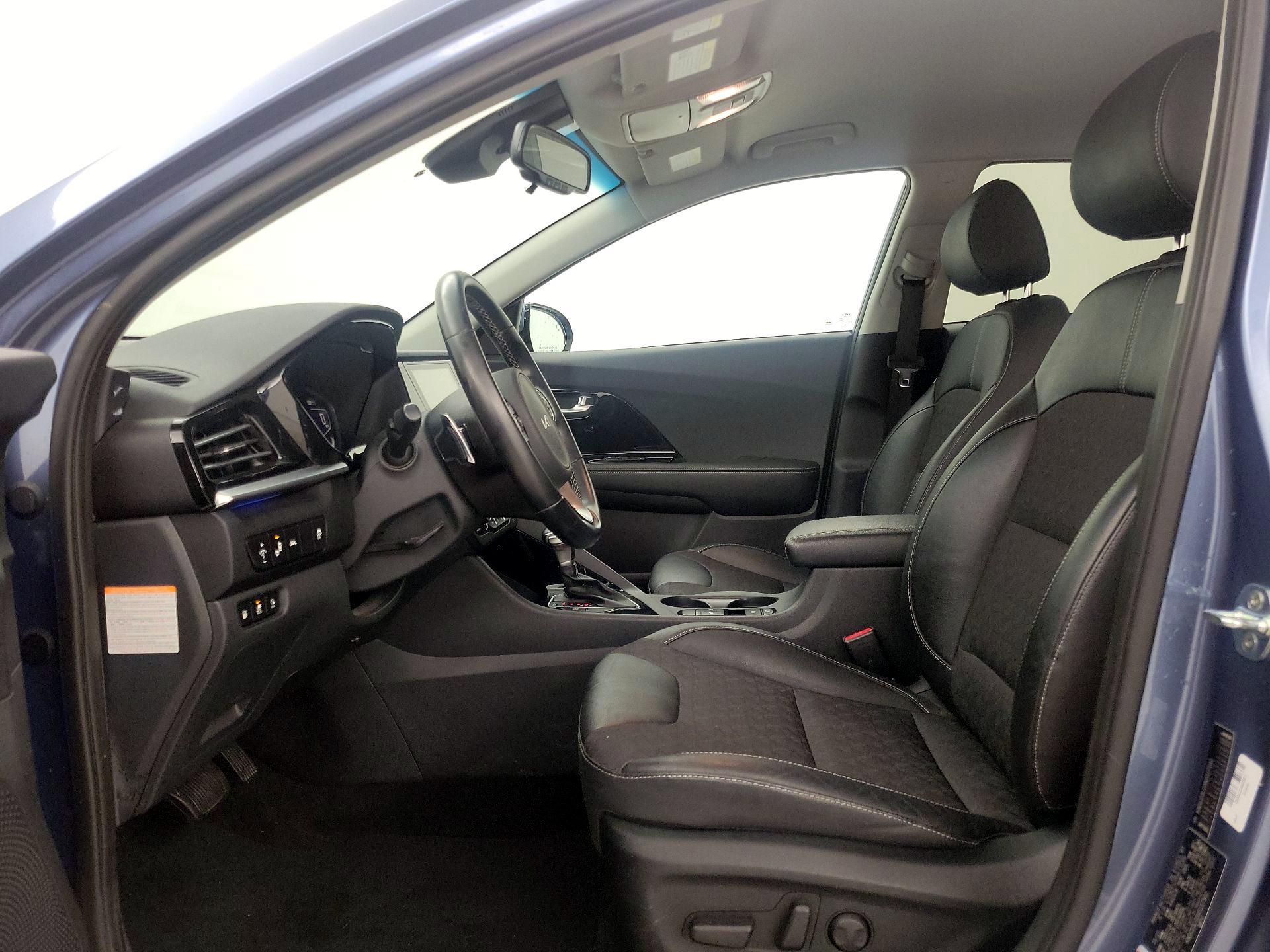 Thumbnail: 2022 Kia Niro - 11