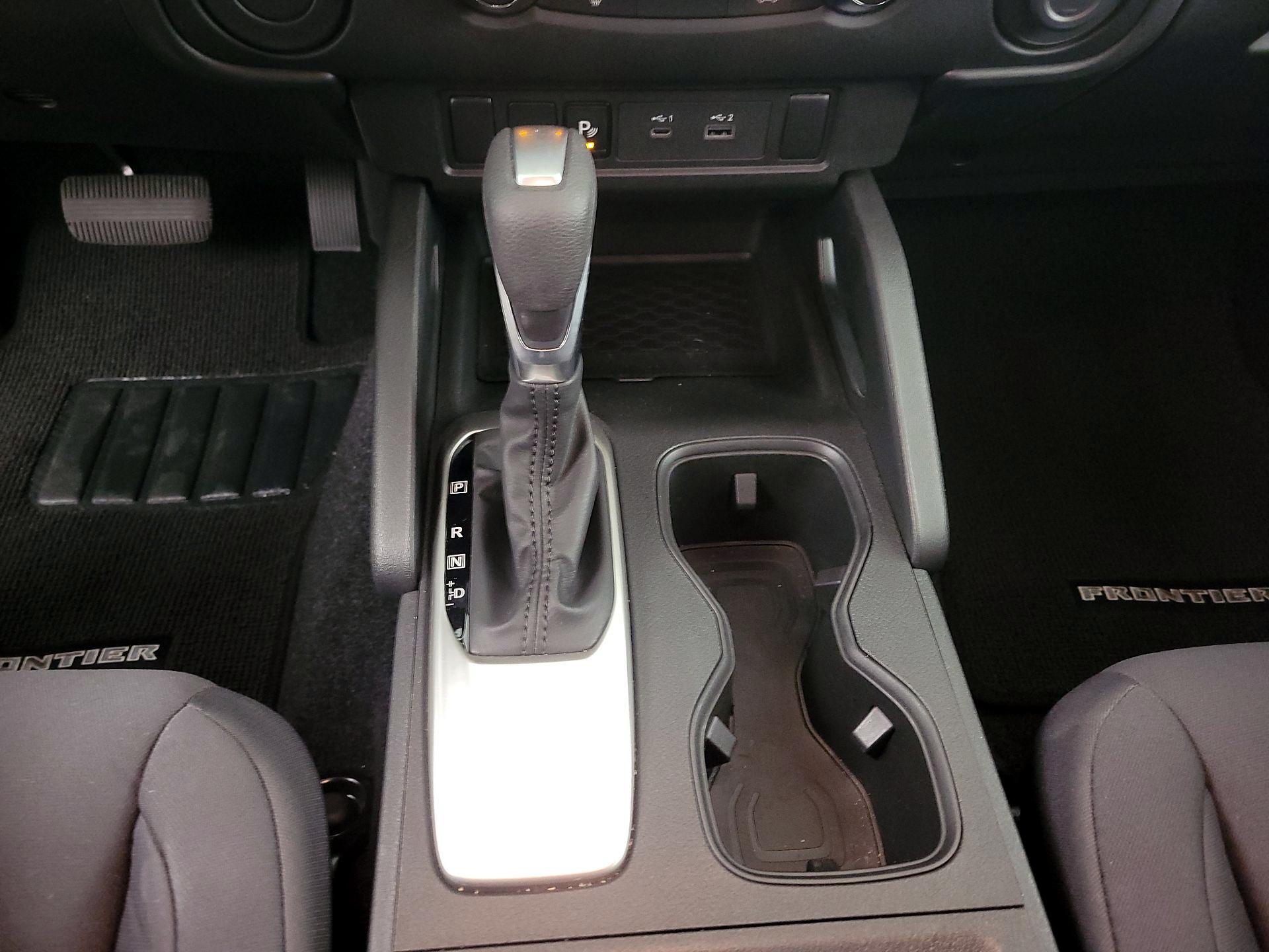 Thumbnail: 2025 Nissan Frontier - 17