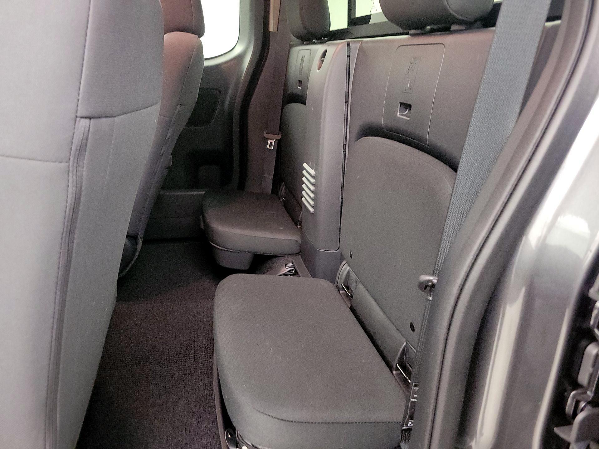 Thumbnail: 2025 Nissan Frontier - 19