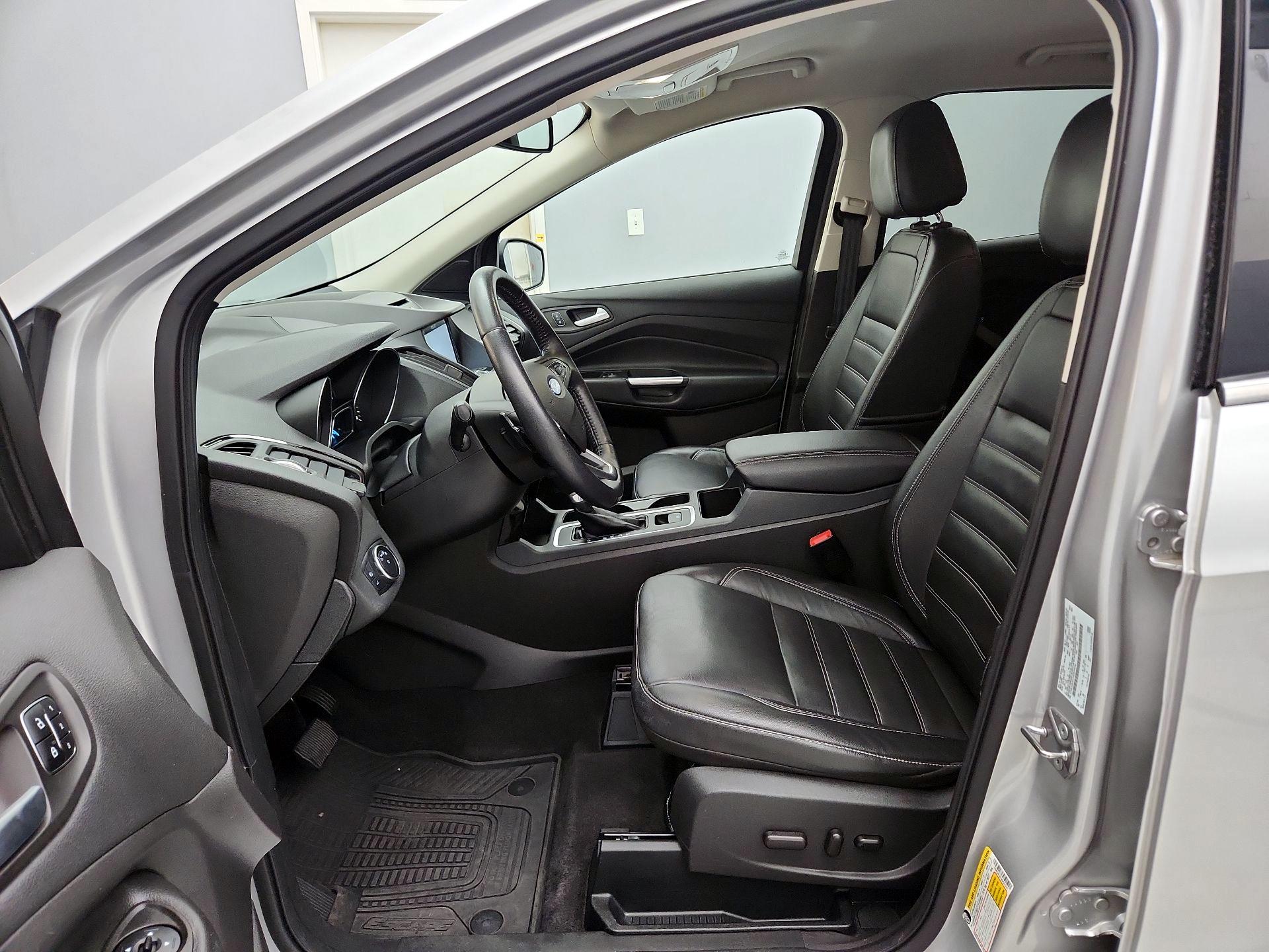 Thumbnail: 2017 Ford Escape - 11