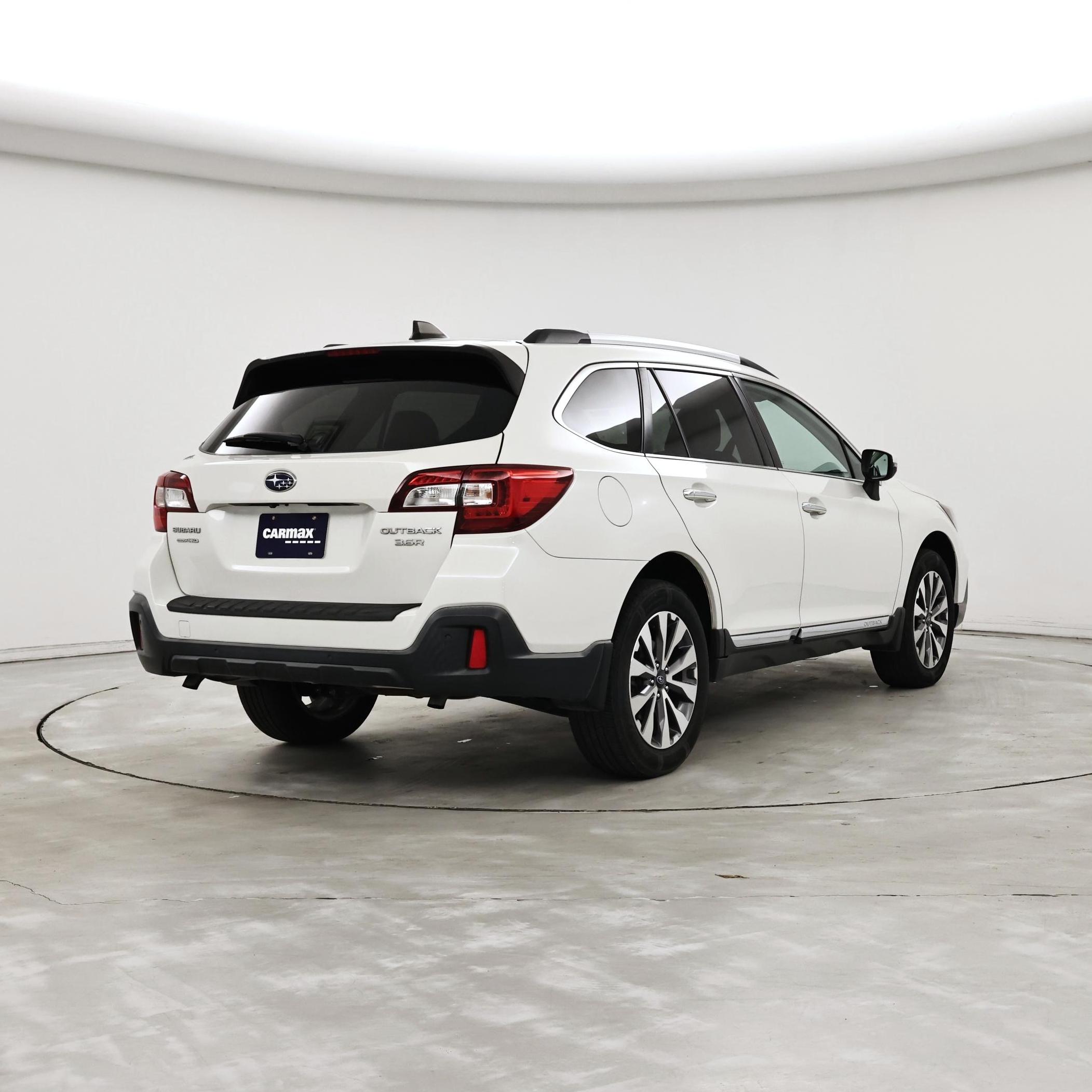 Thumbnail: 2018 Subaru Outback - 8