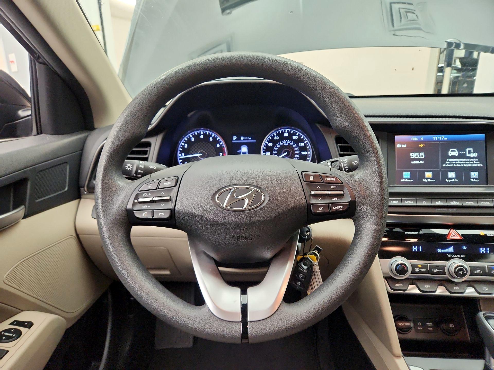 Thumbnail: 2020 Hyundai Elantra - 10