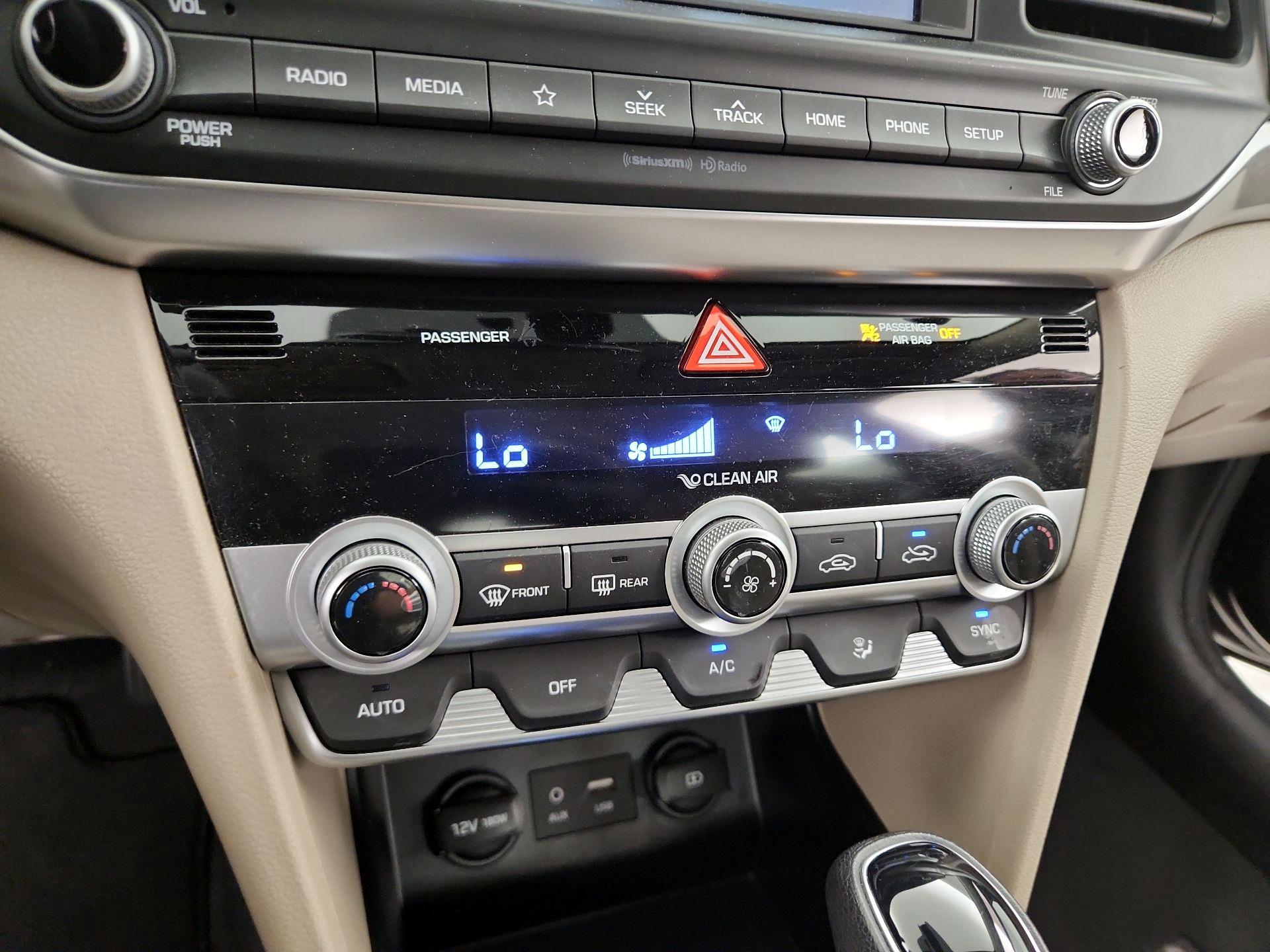 Thumbnail: 2020 Hyundai Elantra - 16