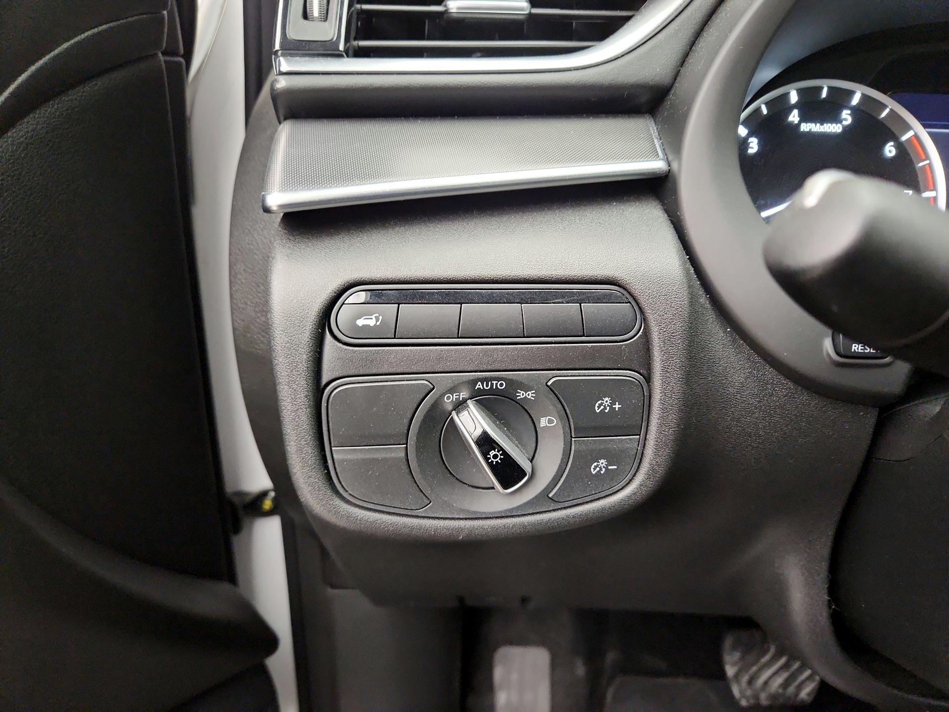 Thumbnail: 2019 INFINITI QX50 - 13