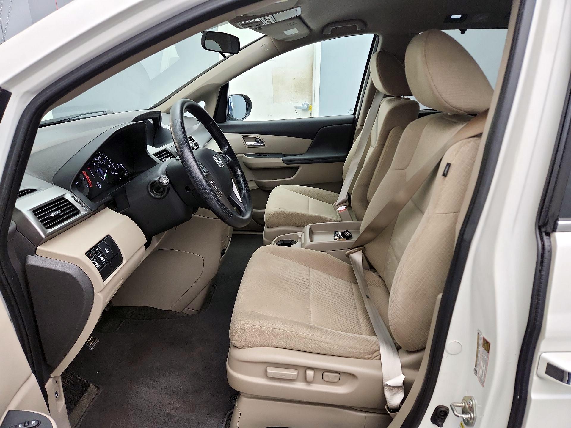 Thumbnail: 2016 Honda Odyssey - 11