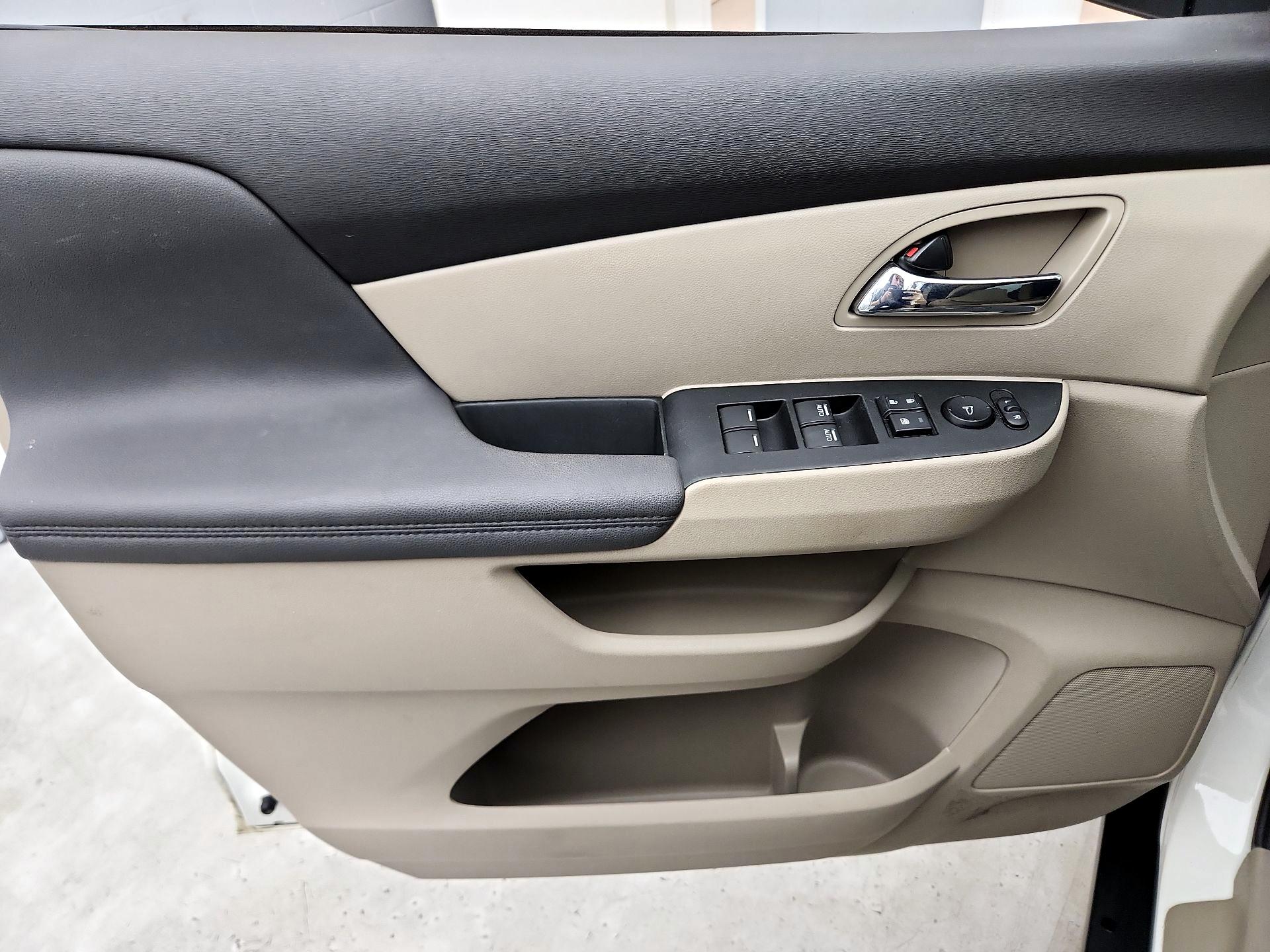 Thumbnail: 2016 Honda Odyssey - 12