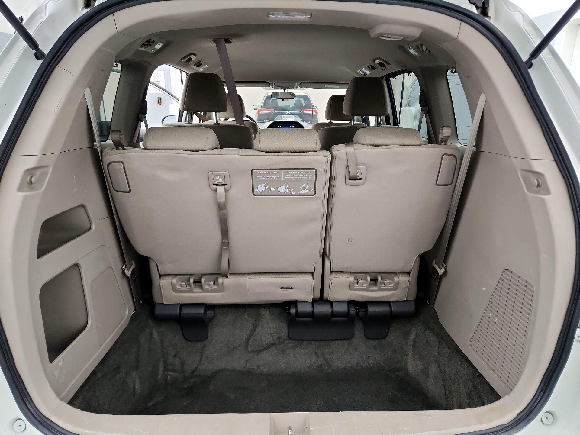 Thumbnail: 2016 Honda Odyssey - 20