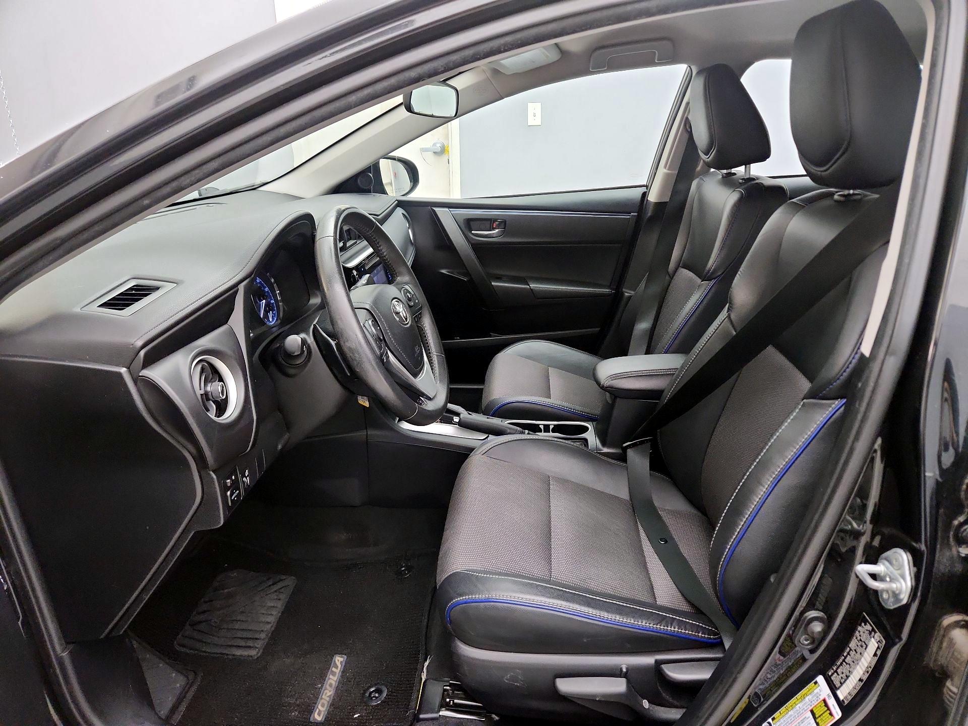 Thumbnail: 2017 Toyota Corolla - 11