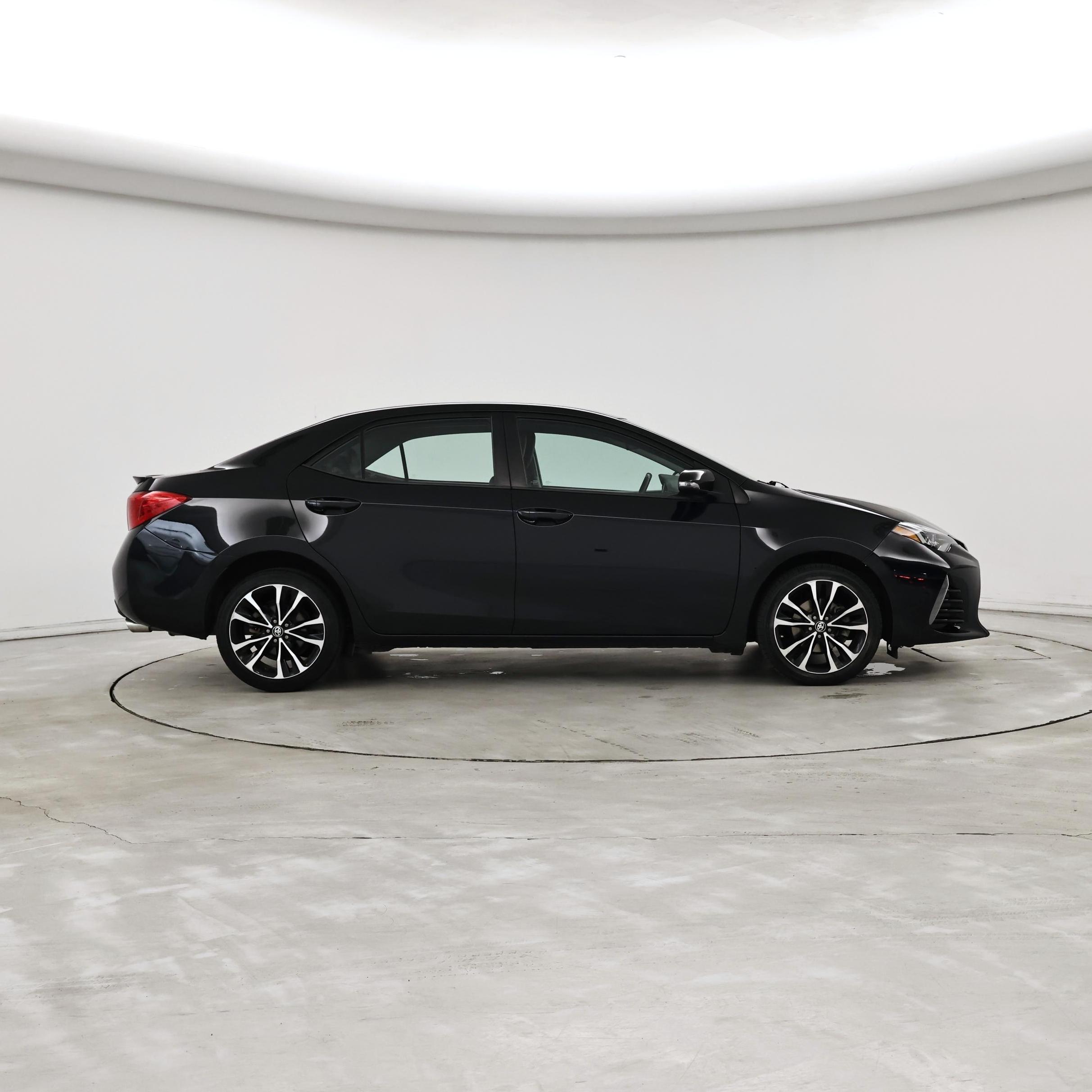 Thumbnail: 2017 Toyota Corolla - 7